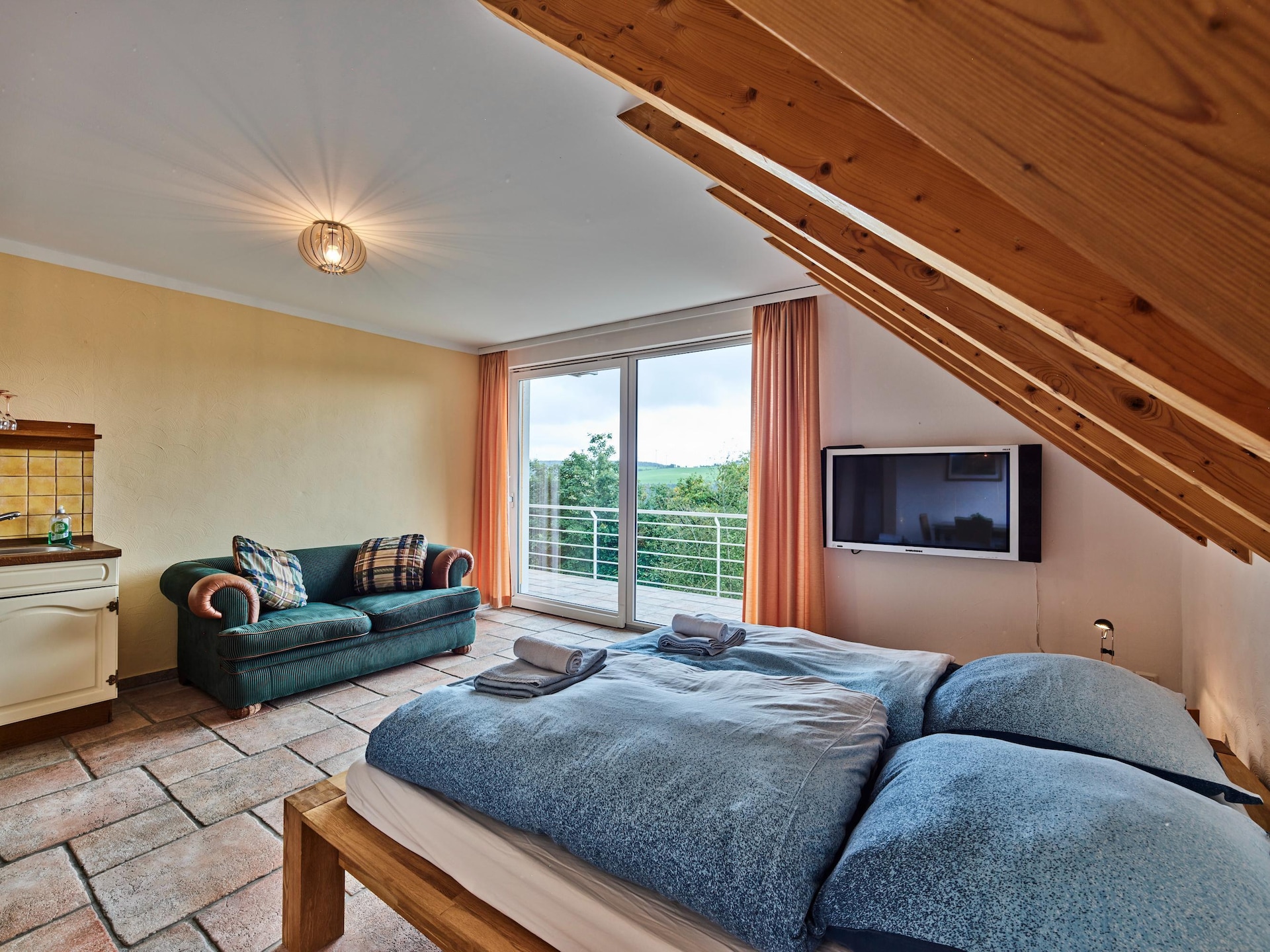 10-persoons vakantiehuis met privézwembad in Hellenthal - foto 3