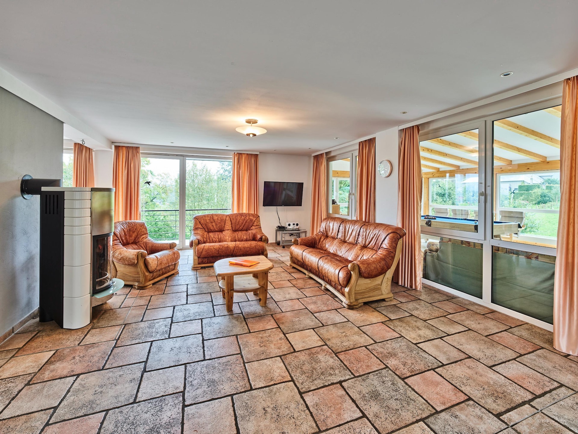 10-persoons vakantiehuis met privézwembad in Hellenthal - foto 13