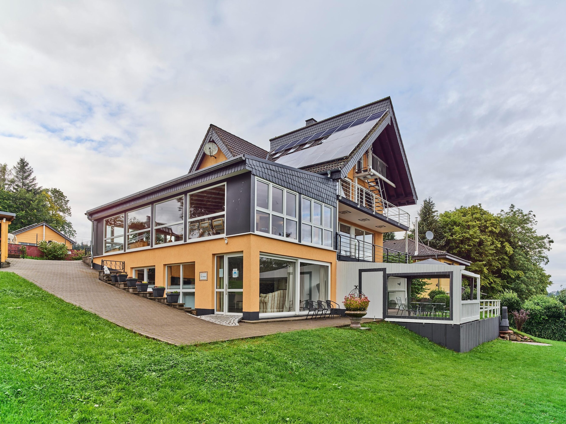 10-persoons vakantiehuis met privézwembad in Hellenthal - foto 39