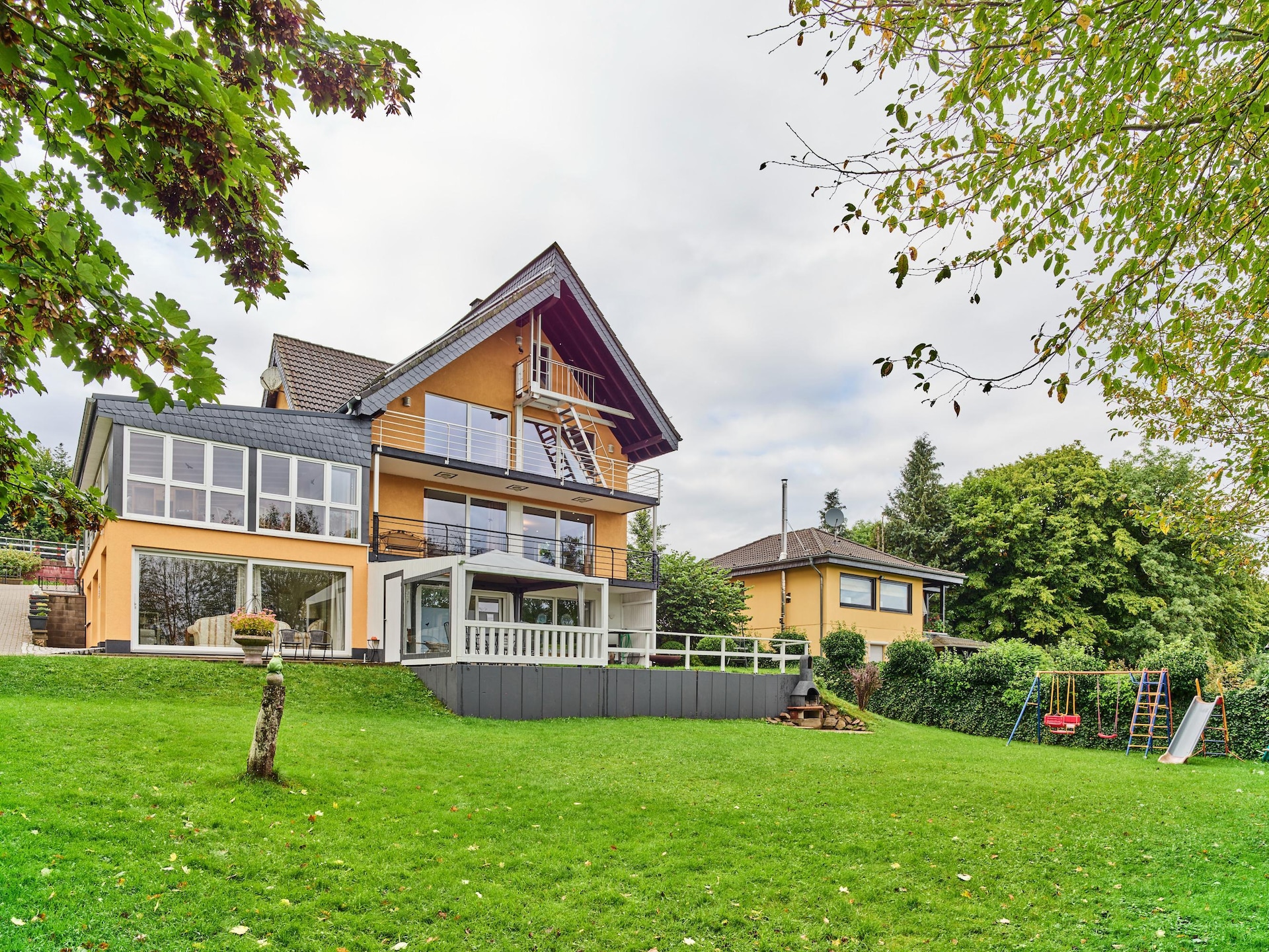 10-persoons vakantiehuis met privézwembad in Hellenthal - foto 36
