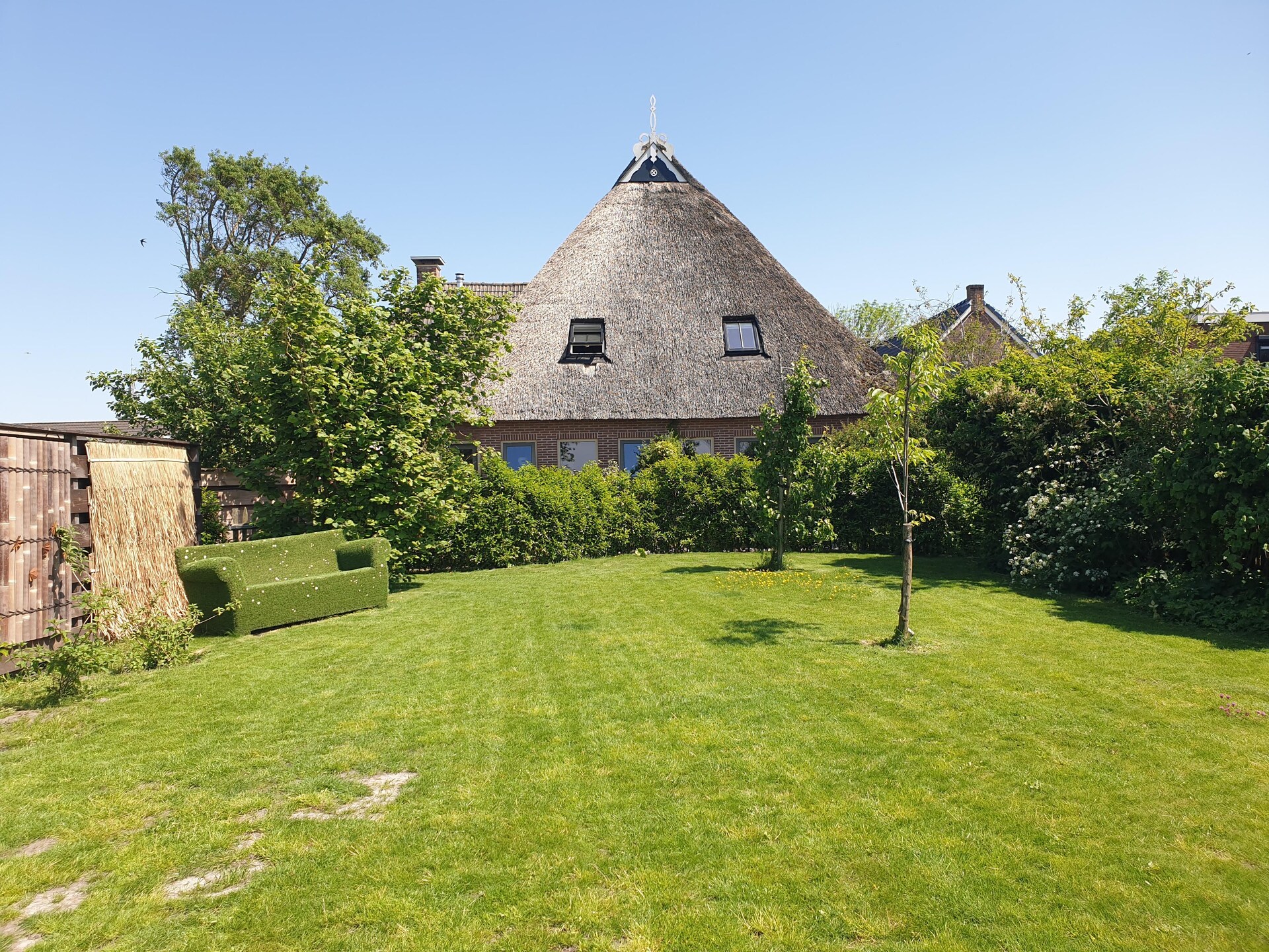 Groepsaccommodatie Inn Friesland: ruim vakantiehuis voor 17 personen met 4 omheinde tuinen - foto 25