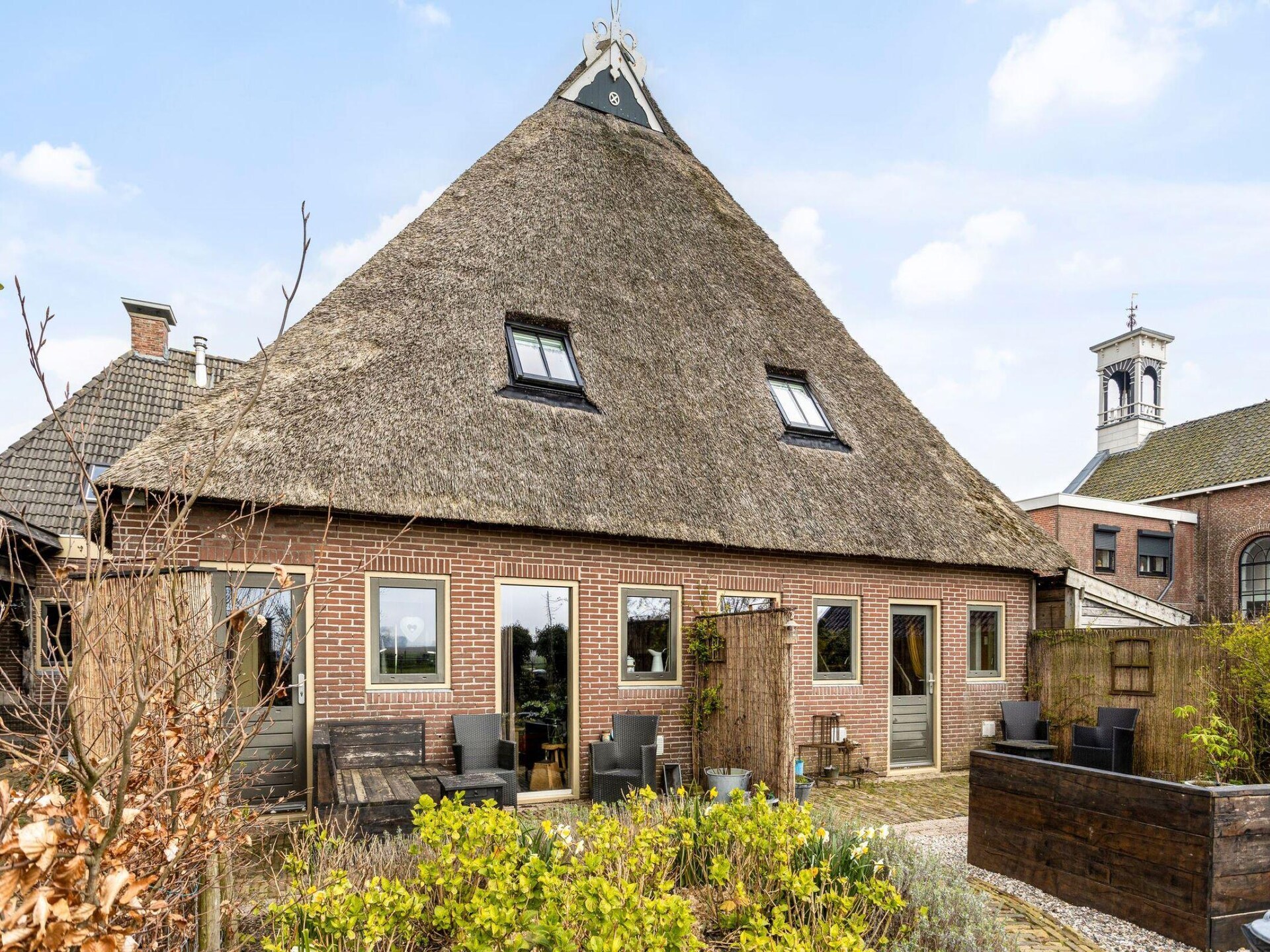 Groepsaccommodatie Inn Friesland: ruim vakantiehuis voor 17 personen met 4 omheinde tuinen - foto 7