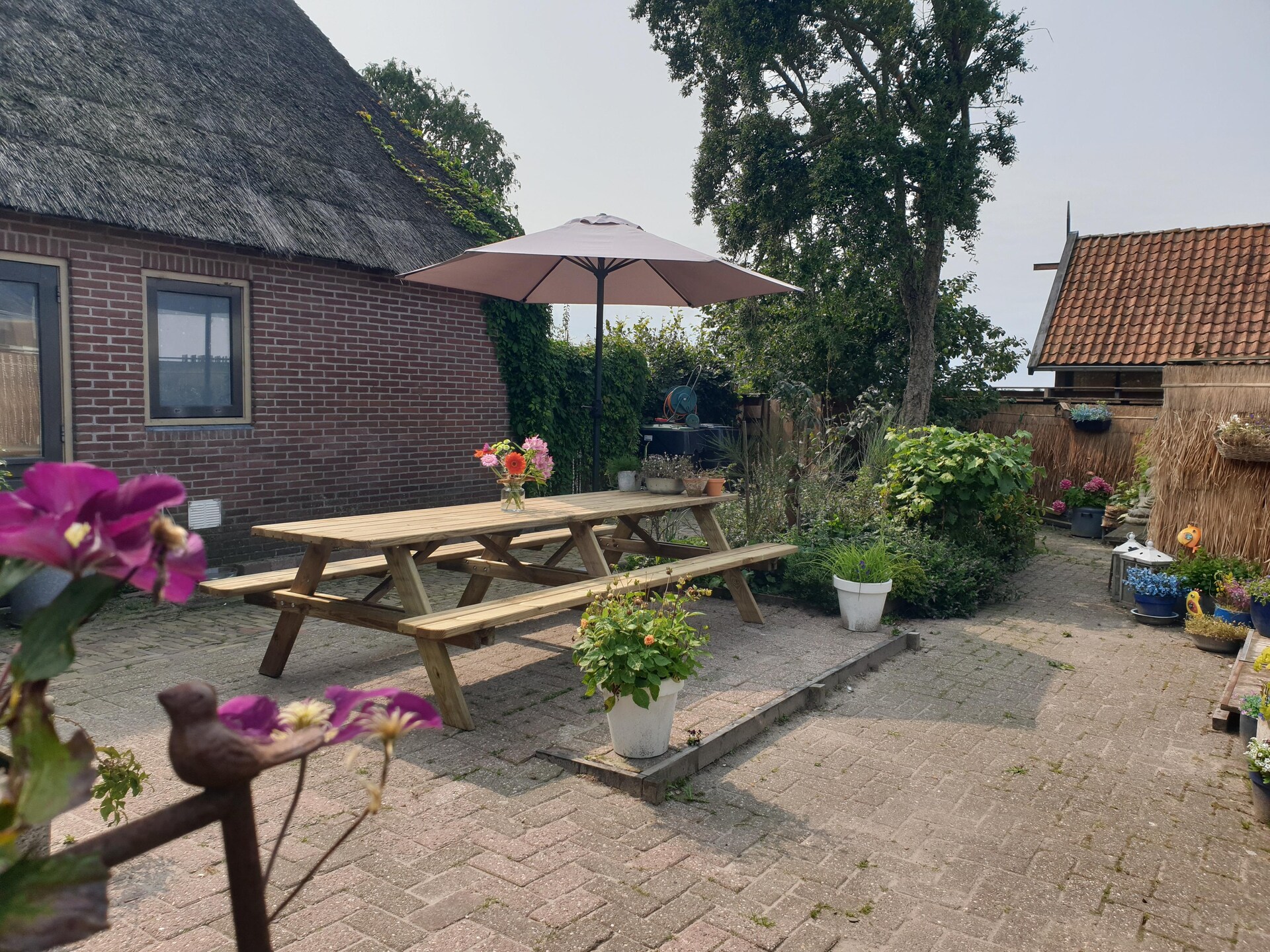 Groepsaccommodatie Inn Friesland: ruim vakantiehuis voor 17 personen met 4 omheinde tuinen - foto 28