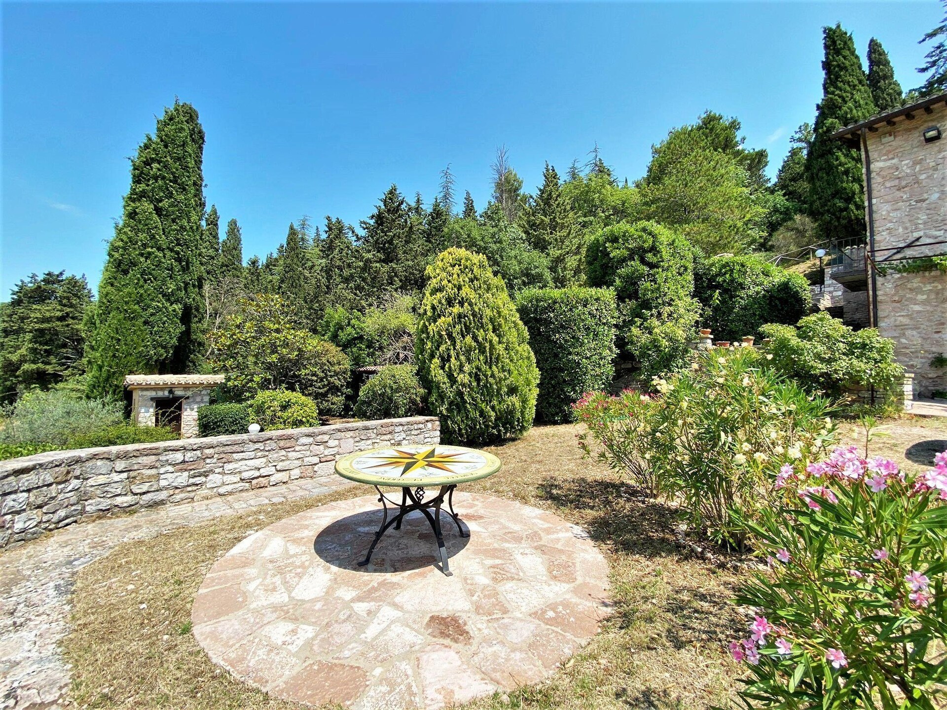 Elegant landhuis bij Assisi met tuin en terras voor 4 personen - foto 24