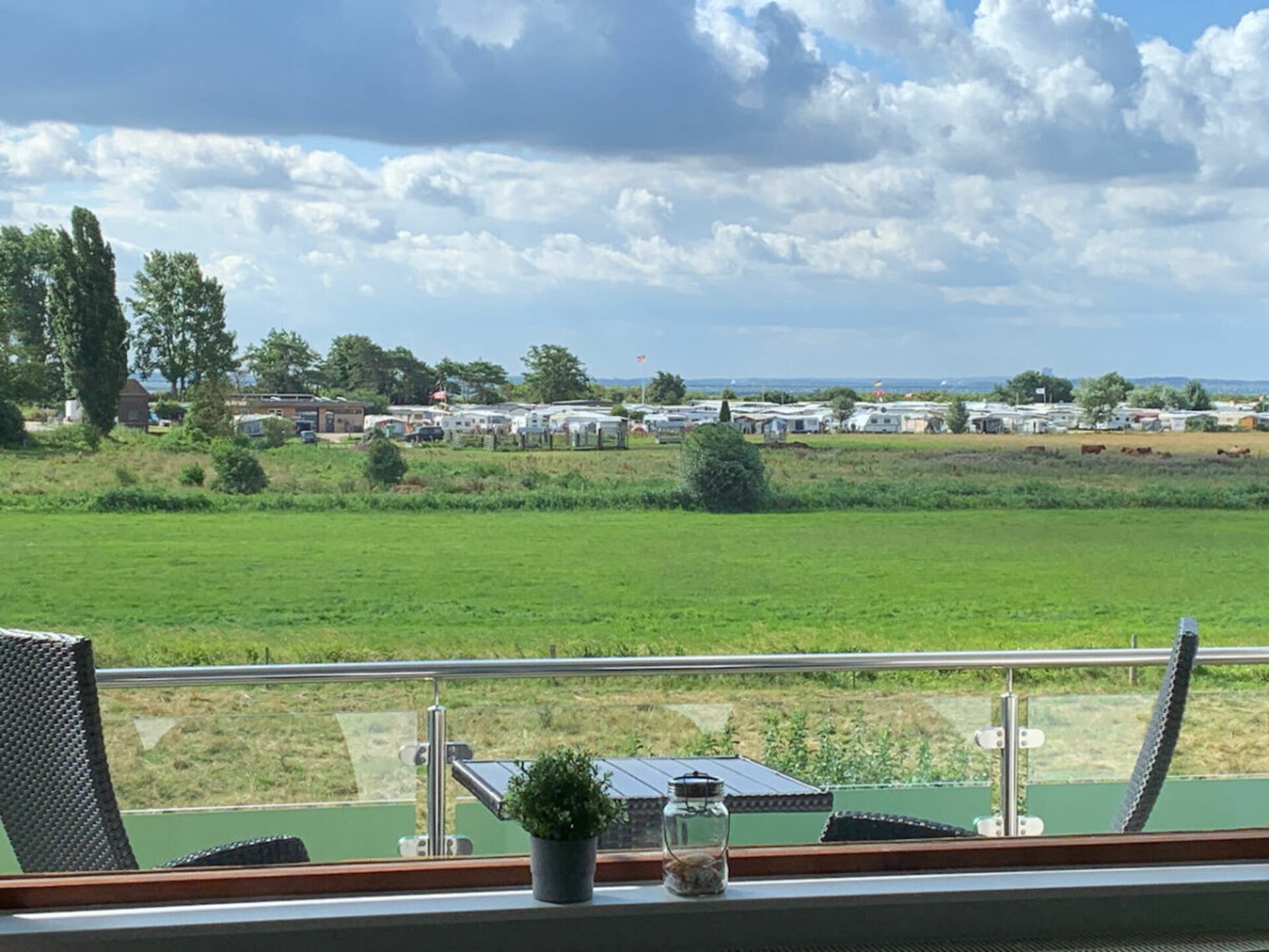 Modern appartement met zeezicht en balkon op het zuiden nabij strand - foto 10