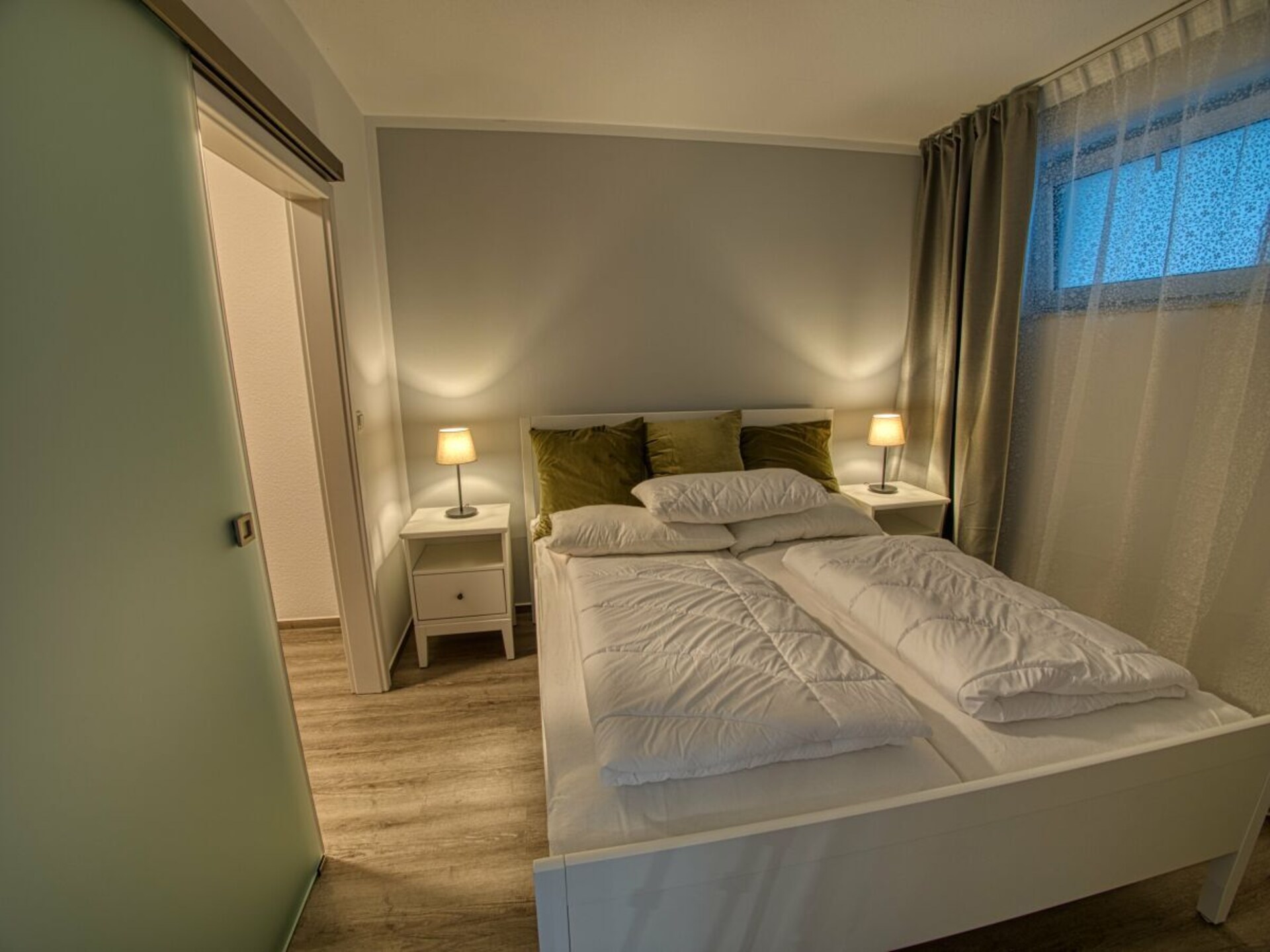 Modern appartement met zeezicht en balkon op het zuiden nabij strand - foto 7