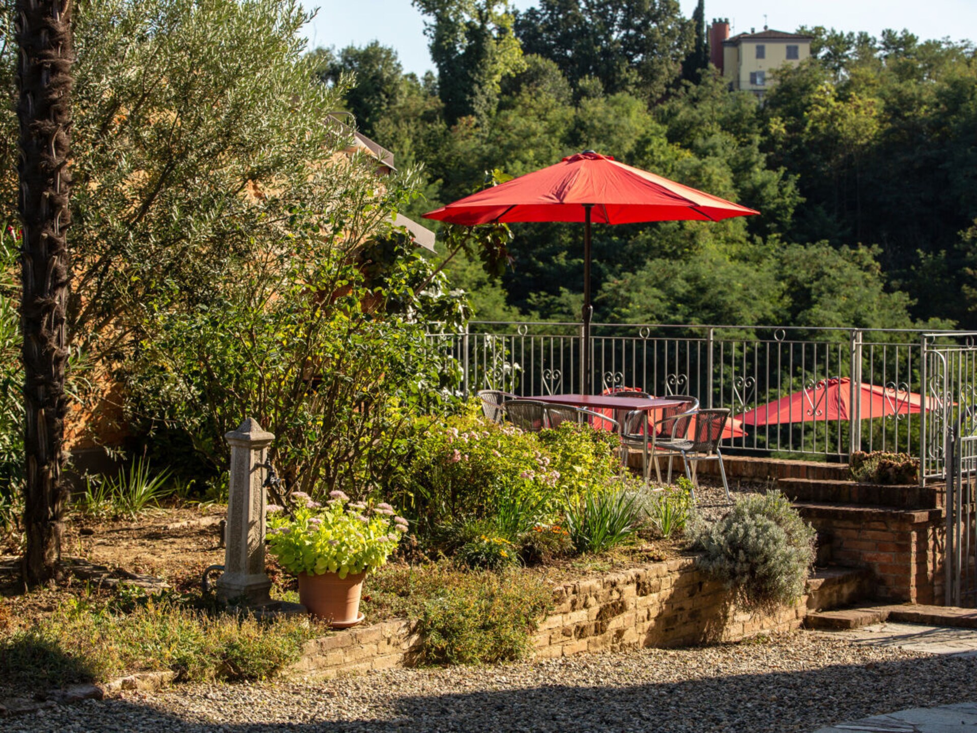 Villa Pesce: Romantisch verblijf met panoramisch uitzicht in Mombaruzzo - foto 2