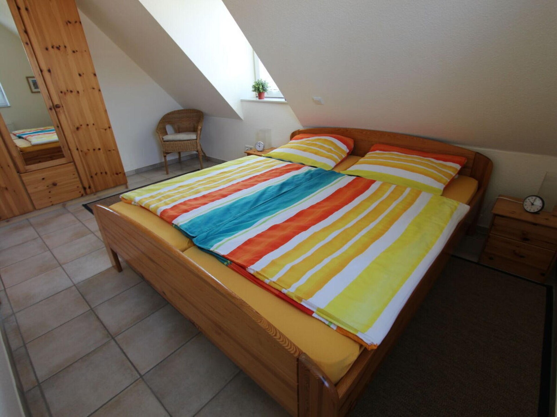 Knus vakantiehuis in Wittmund, 300m van centrum, met tuin en strandstoel - foto 3