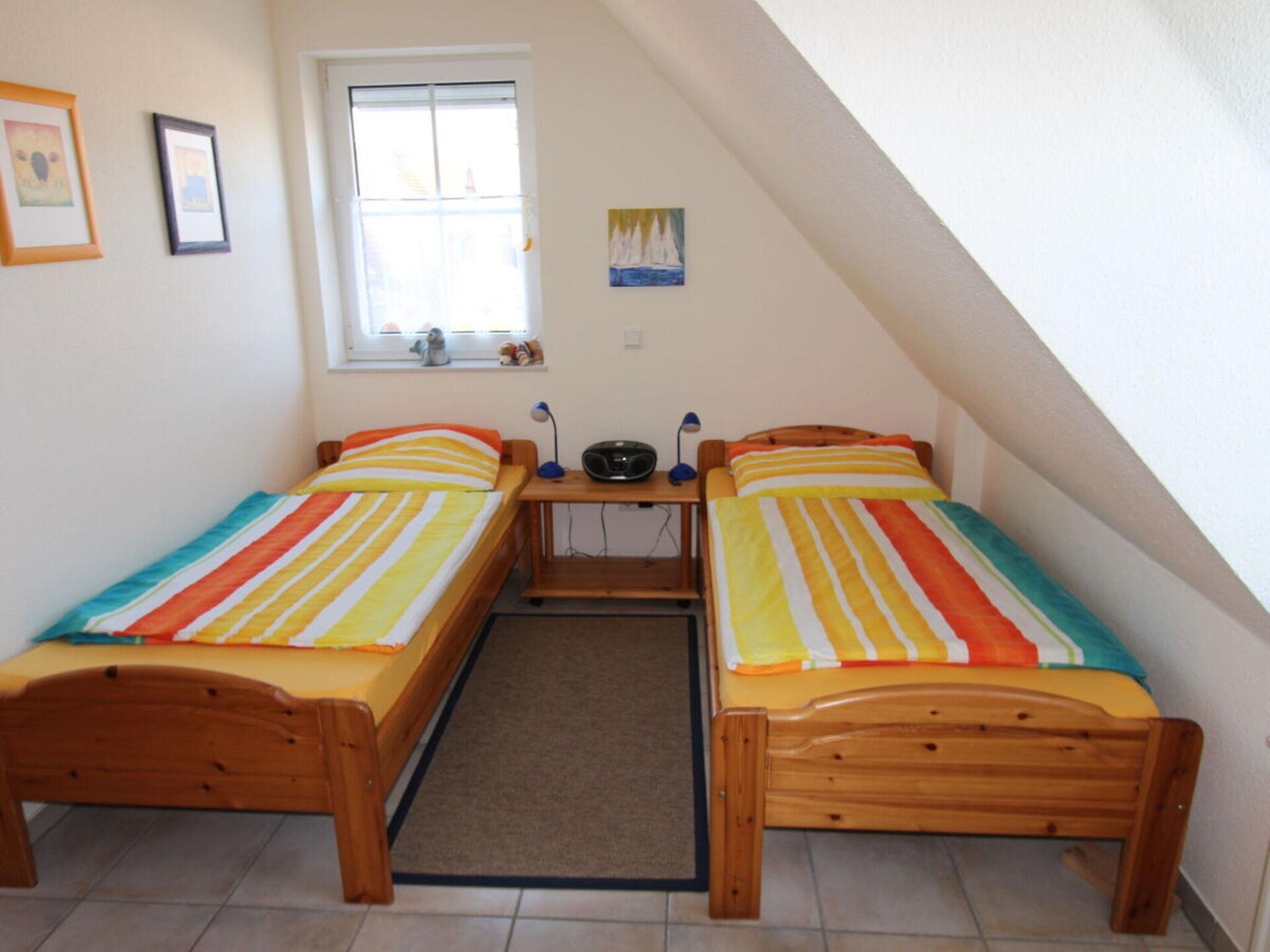 Knus vakantiehuis in Wittmund, 300m van centrum, met tuin en strandstoel - foto 13