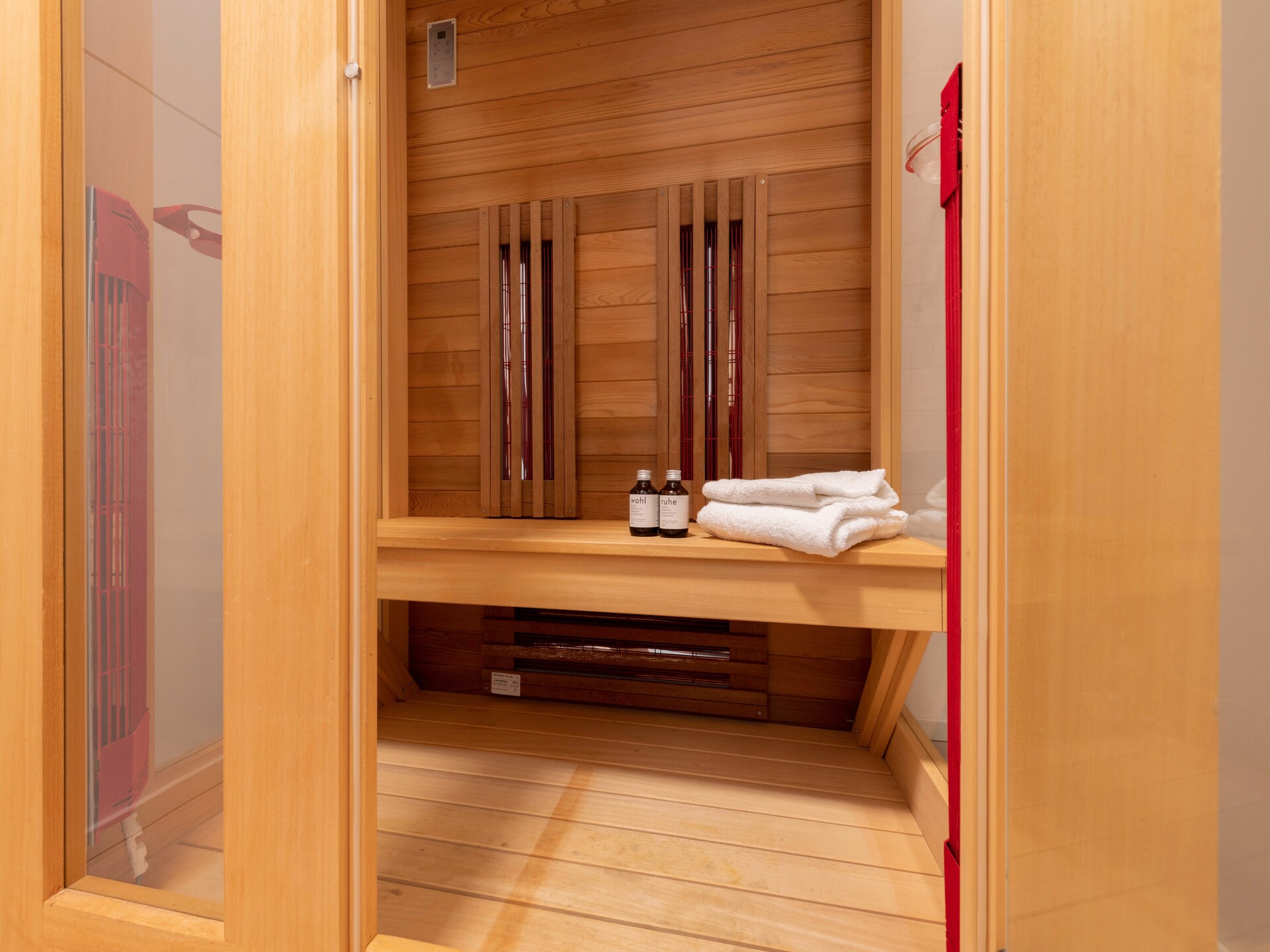 Luxe vakantiehuis aan het water met sauna in Wemeldinge, Zeeland - foto 39