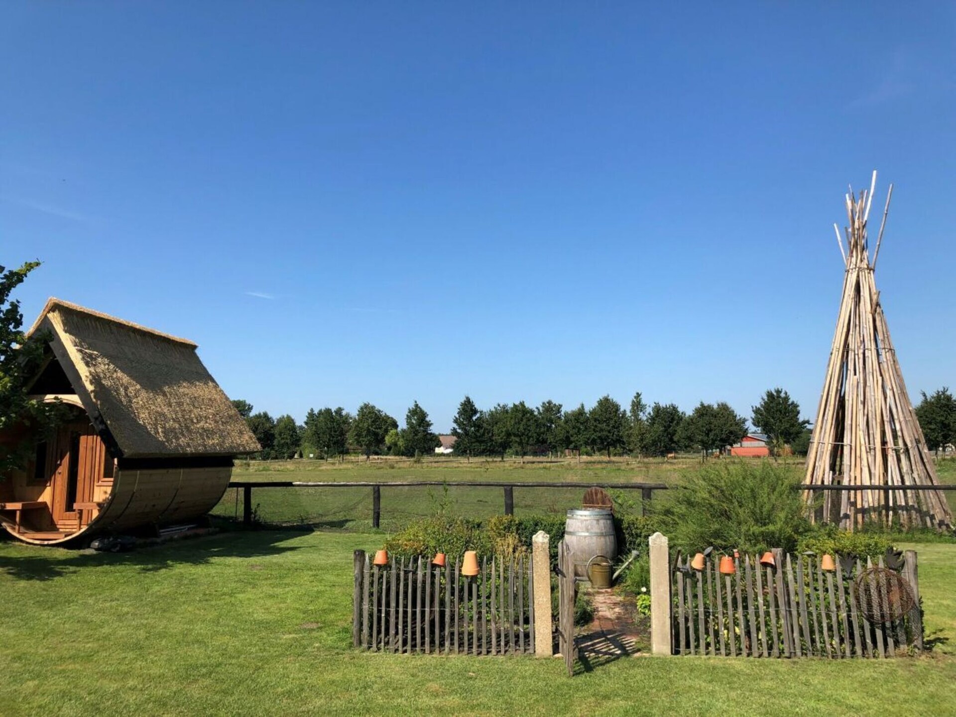 Ecologisch vakantiehuis Born met sauna, dakterras en eigen kippen voor 8 personen - foto 22