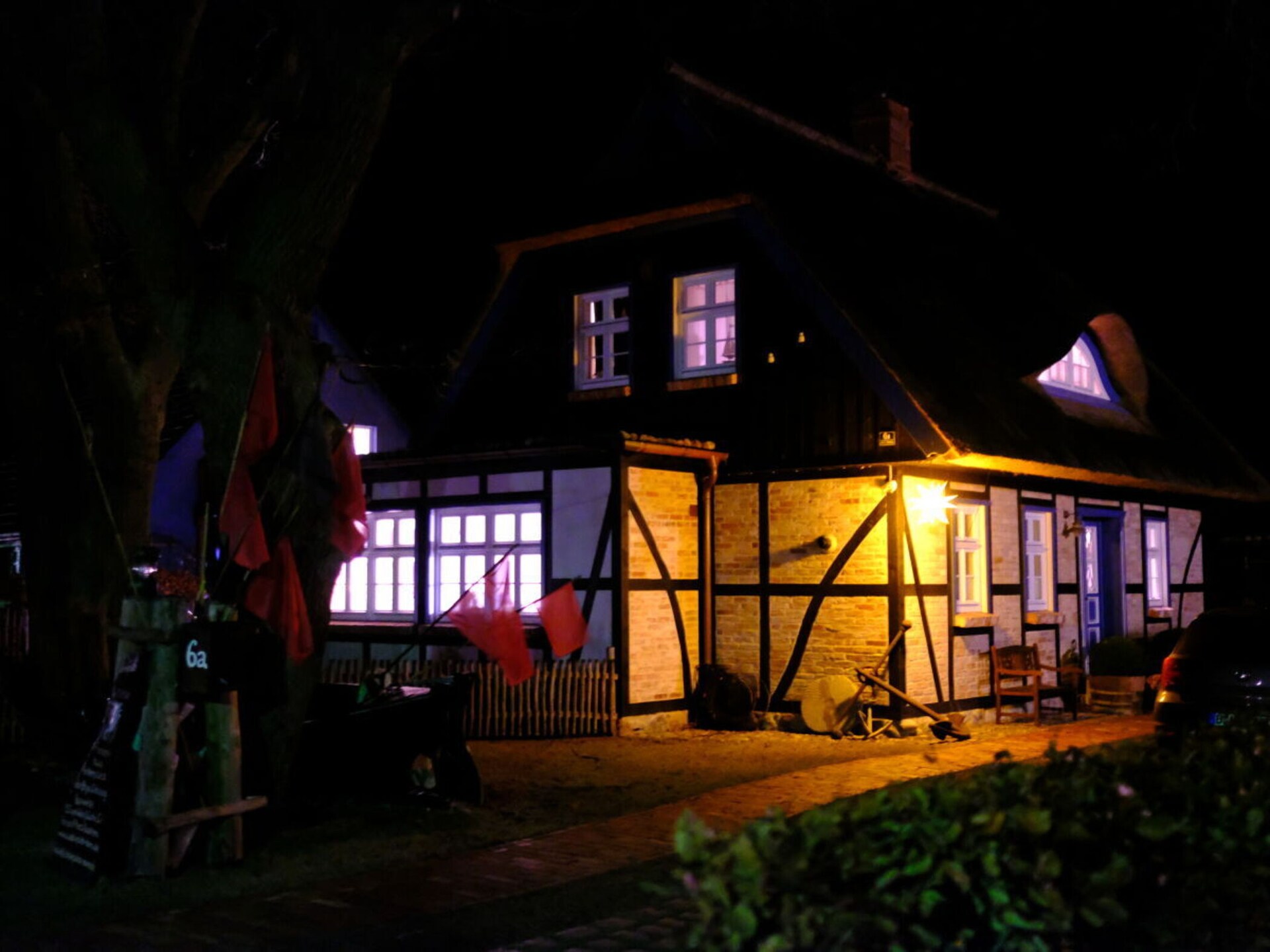 Ecologisch vakantiehuis Born met sauna, dakterras en eigen kippen voor 8 personen - foto 4