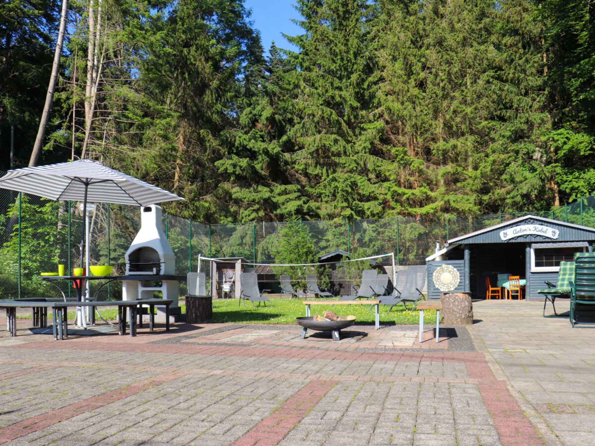 Ruim vrijstaand vakantiehuis met sauna en grote tuin bij Willingen - foto 18
