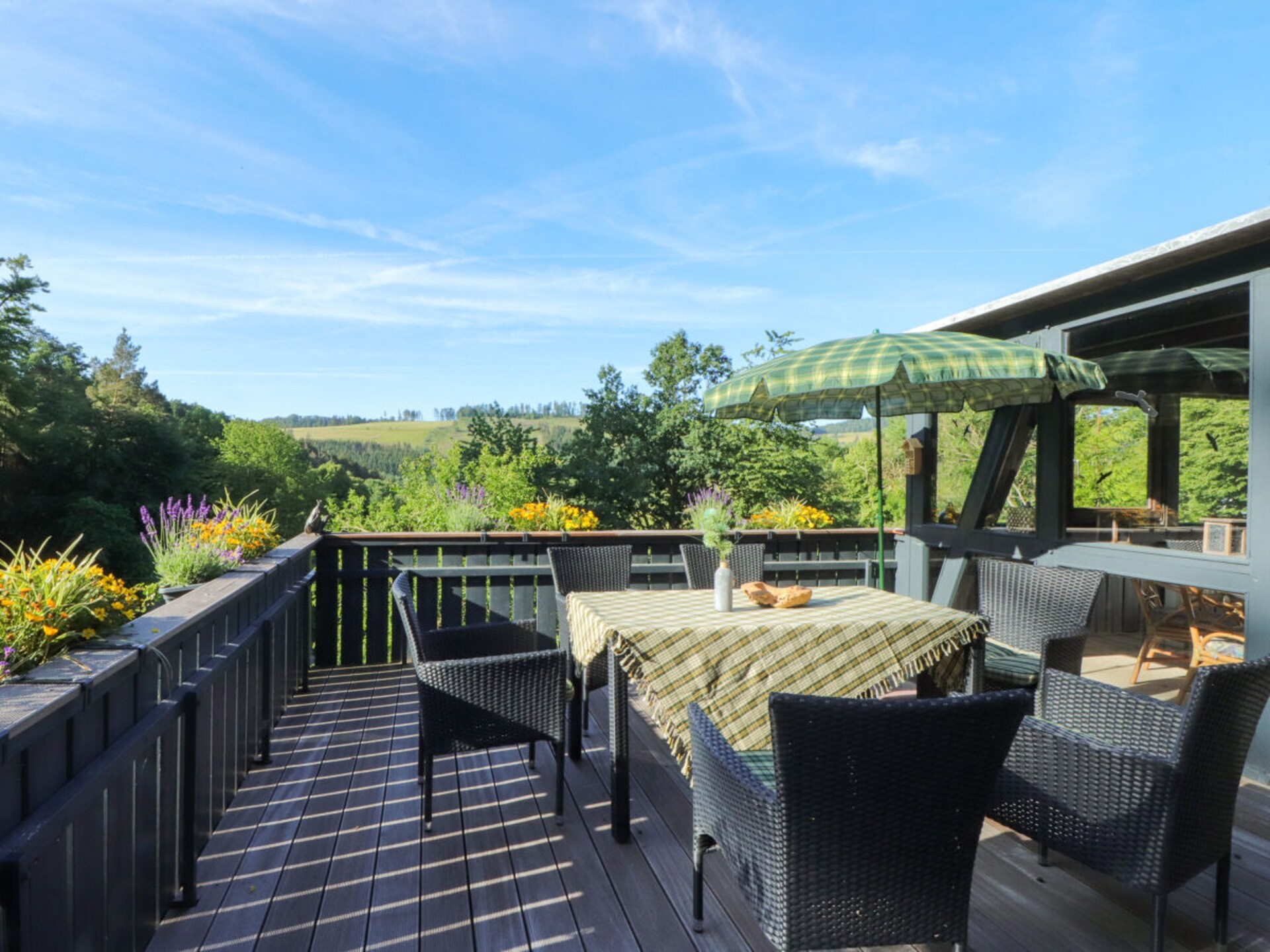 Ruim vrijstaand vakantiehuis met sauna en grote tuin bij Willingen - foto 17