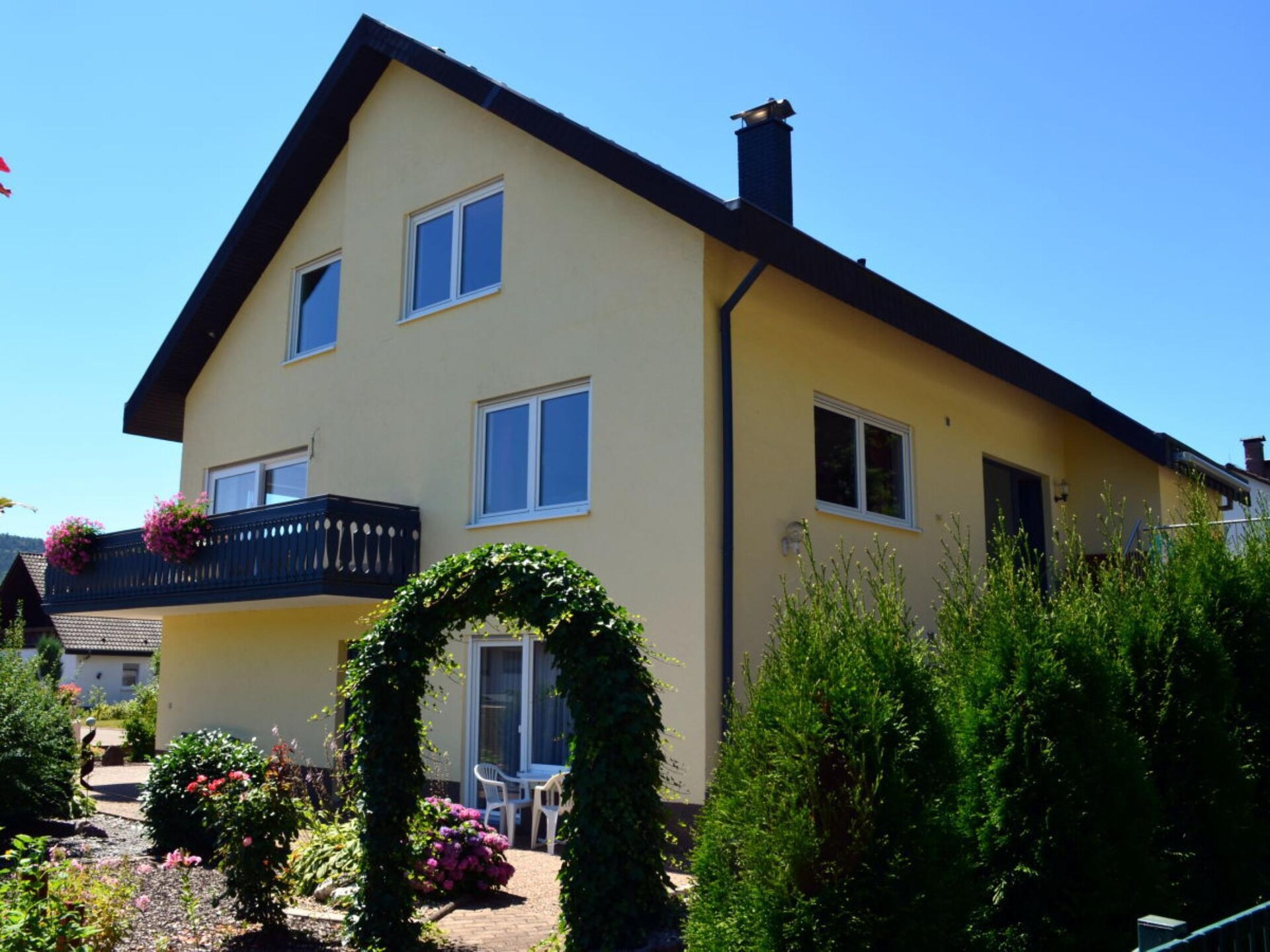 Vakantiehuis met zwembad aan de bosrand in Silz, Pfalz - foto 1