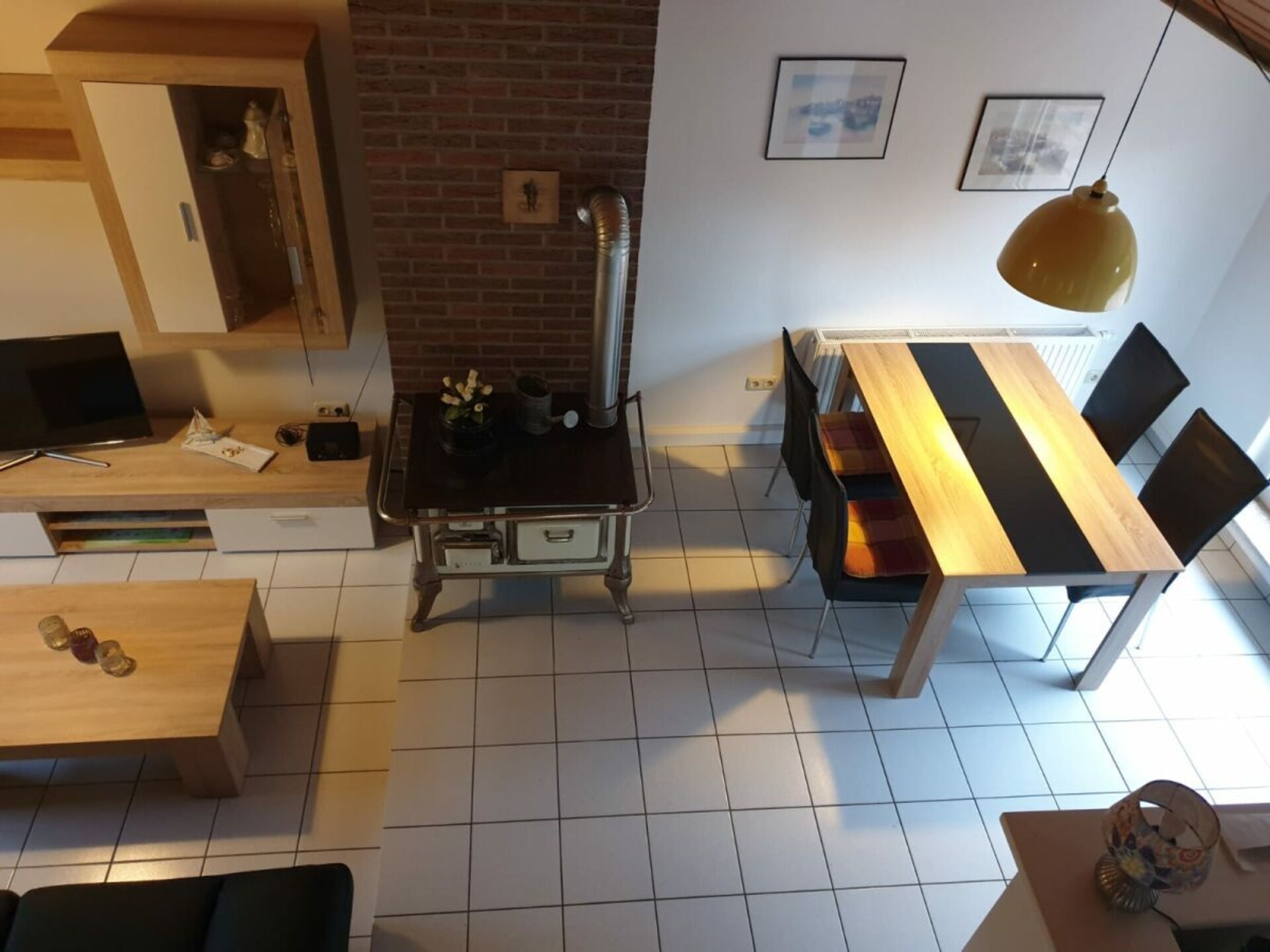 Romantisch Fries huisje aan de dijk bij Horumersiel, vlakbij strand - foto 8