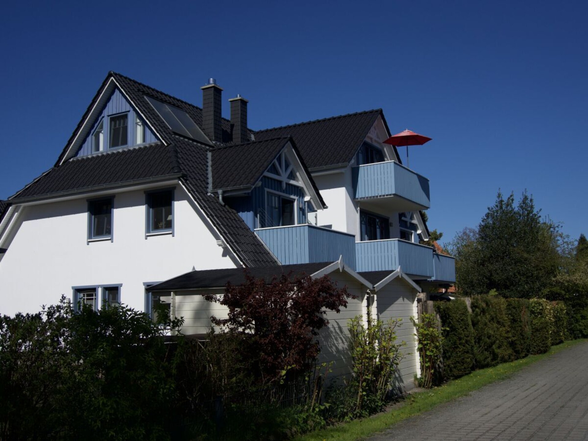 Licht appartement op 110 meter van strand in Zingst met balkon & open haard - foto 1