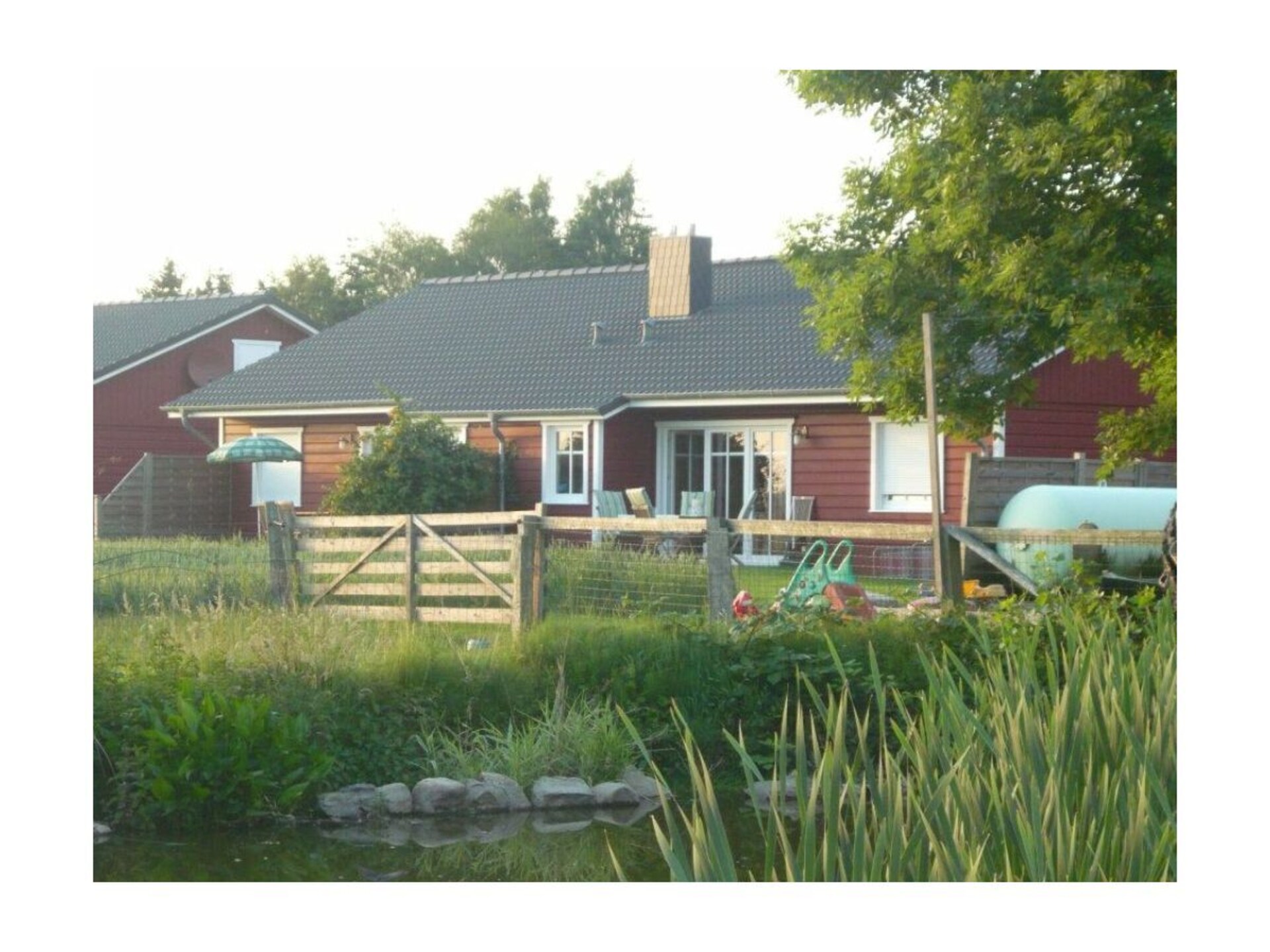Zweeds rood vakantiehuis met sauna & open haard nabij Dahme - foto 1