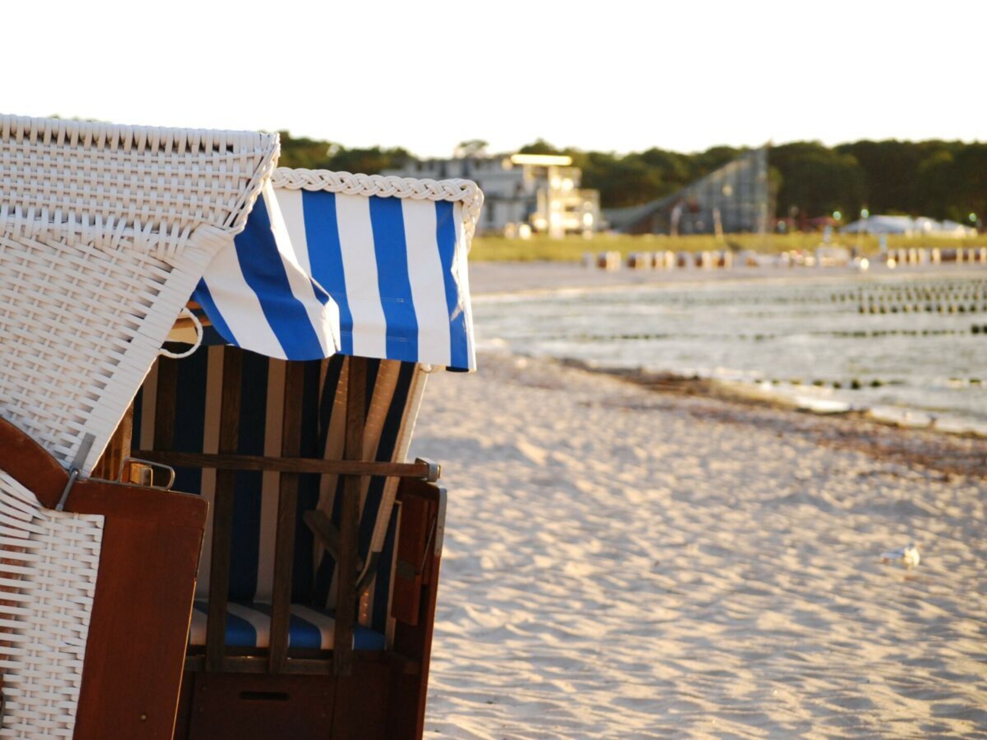Rieten dakoase met sauna op 350 meter van het strand in Glowe - foto 18