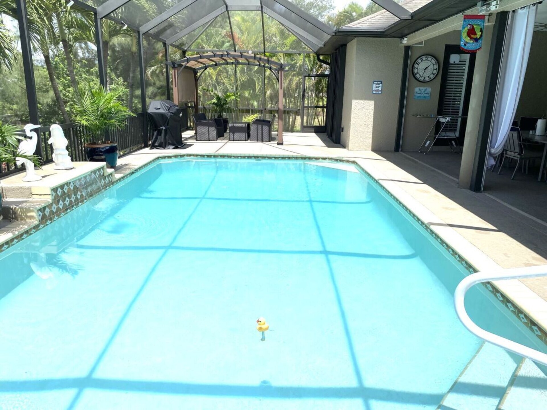 Zonovergoten villa aan zoutwaterkanaal in Cape Coral voor 8 personen - foto 4
