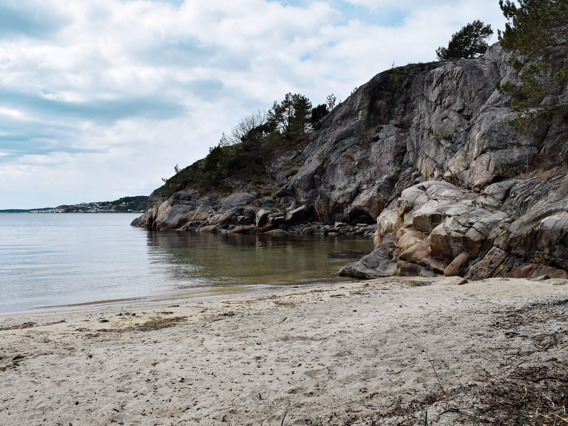 Modern vakantiehuis met panoramisch dakterras bij Søndeled - foto 14