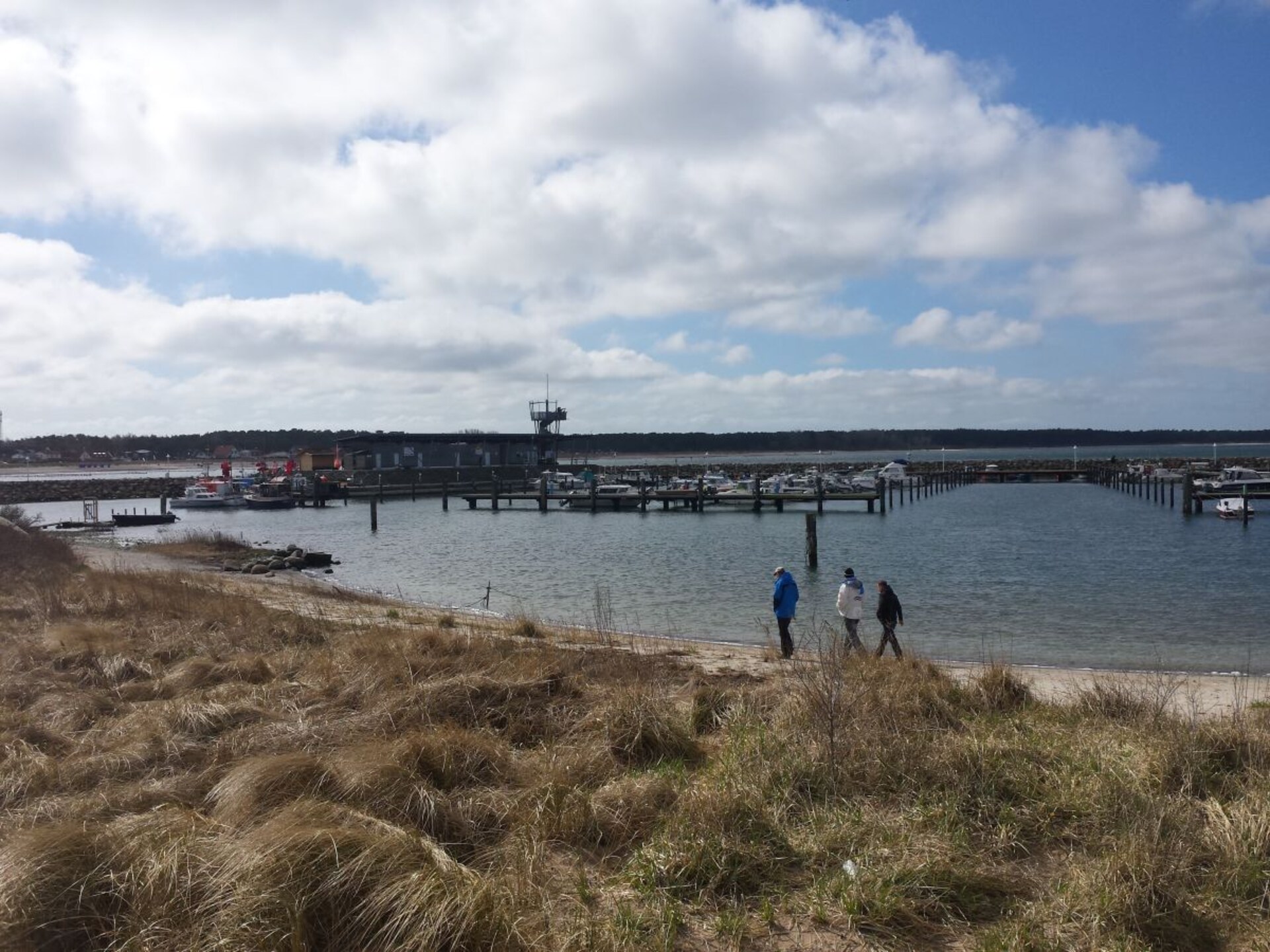 Adlerhorst in Glowe: Ruim vakantiehuis op 350 meter van het strand - foto 18