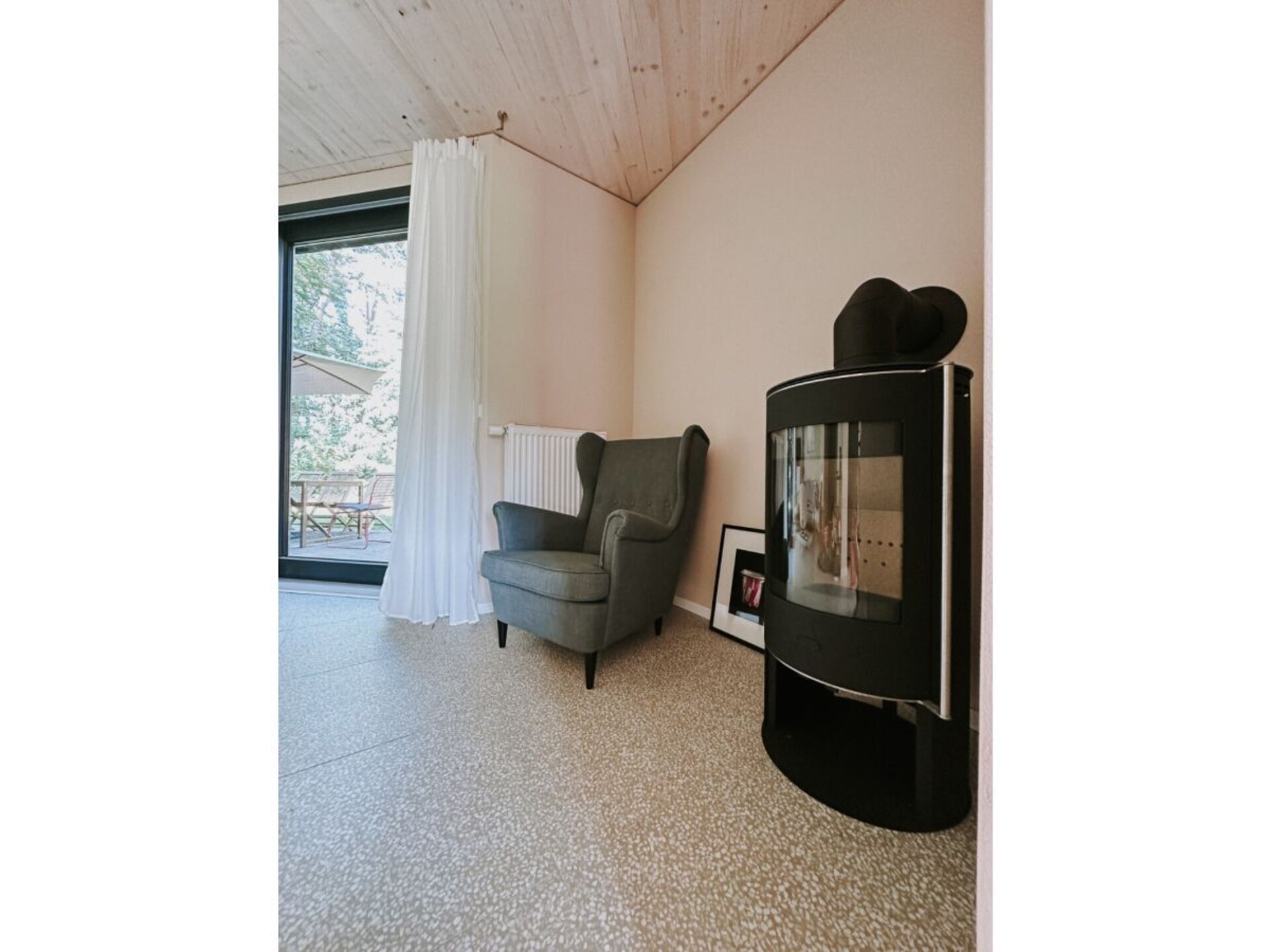 Architectonisch vakantiehuis direct aan het meer bij Templin voor 8 personen - foto 4