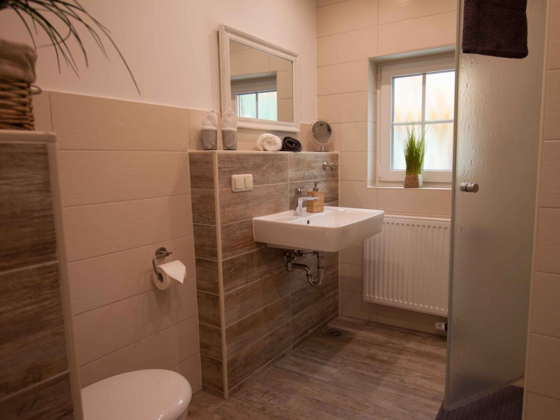 Dromerig Oost-Fries landhuis nabij Neuharlingersiel – 4 slaapkamers - foto 17