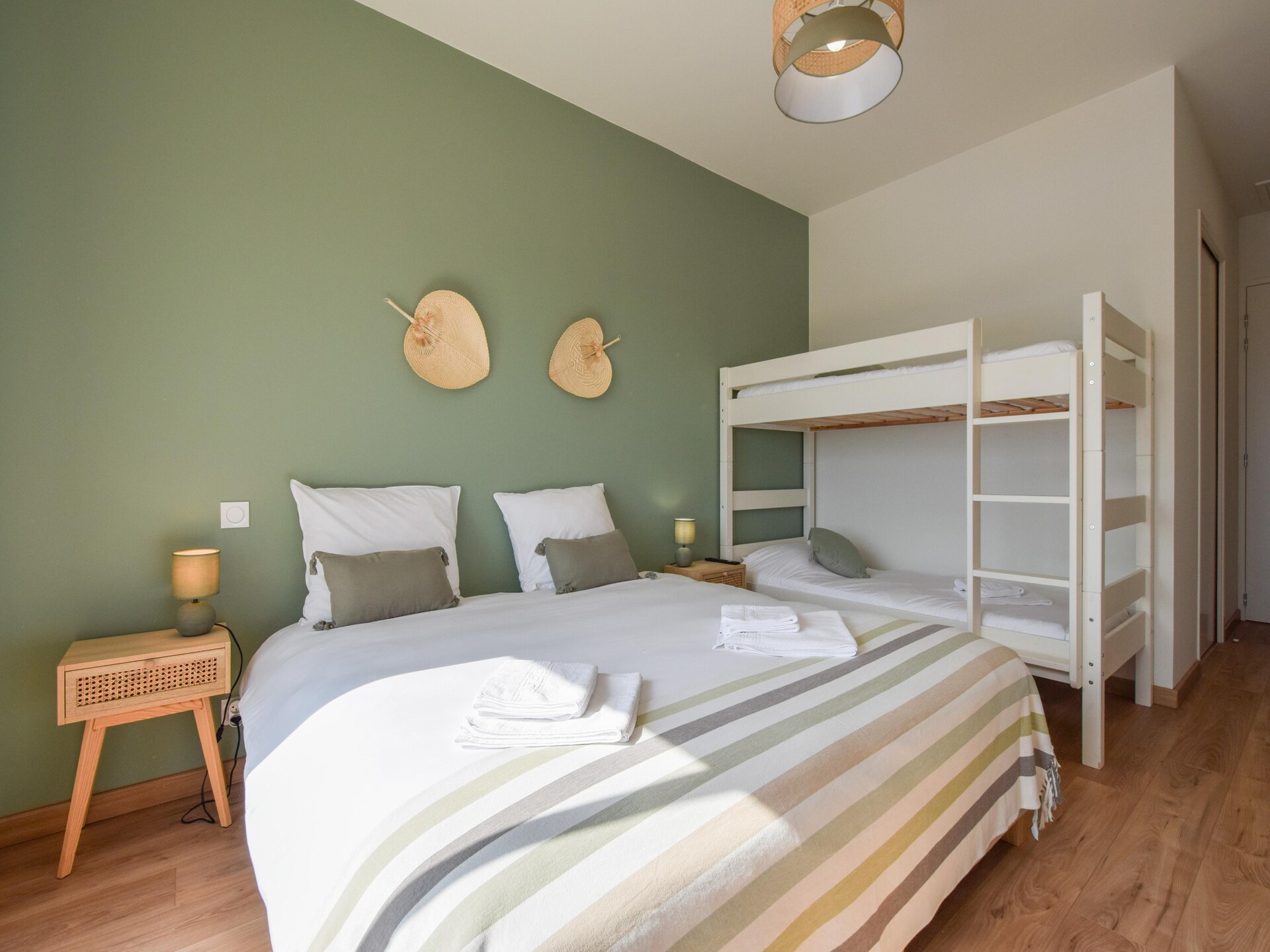 8-persoons vakantiehuis met privézwembad in St. Medard D'excideuil - foto 14