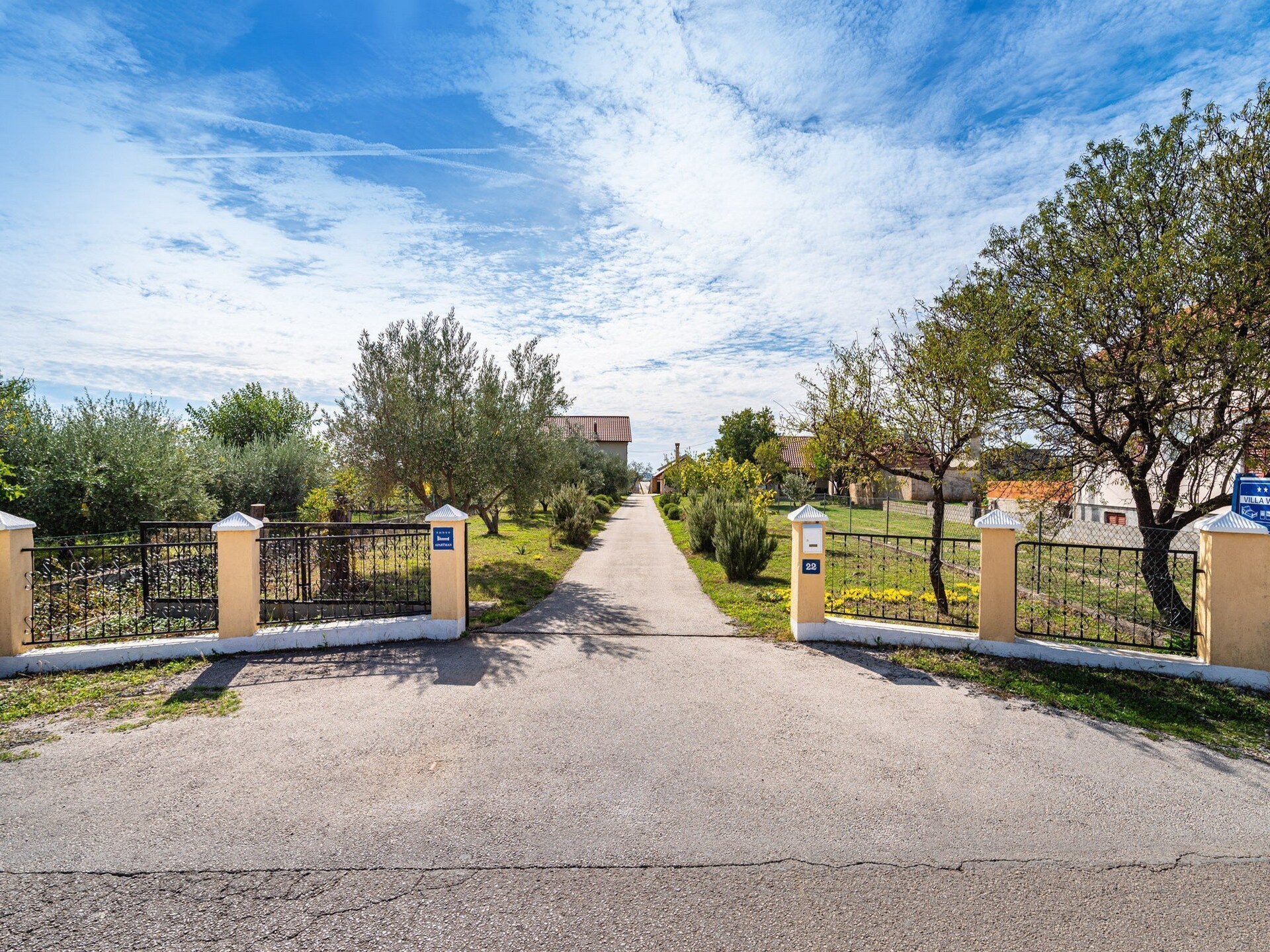 Ruime Vijf-Slaapkamer Villa met Verwarmd Zwembad bij Zadar - foto 18