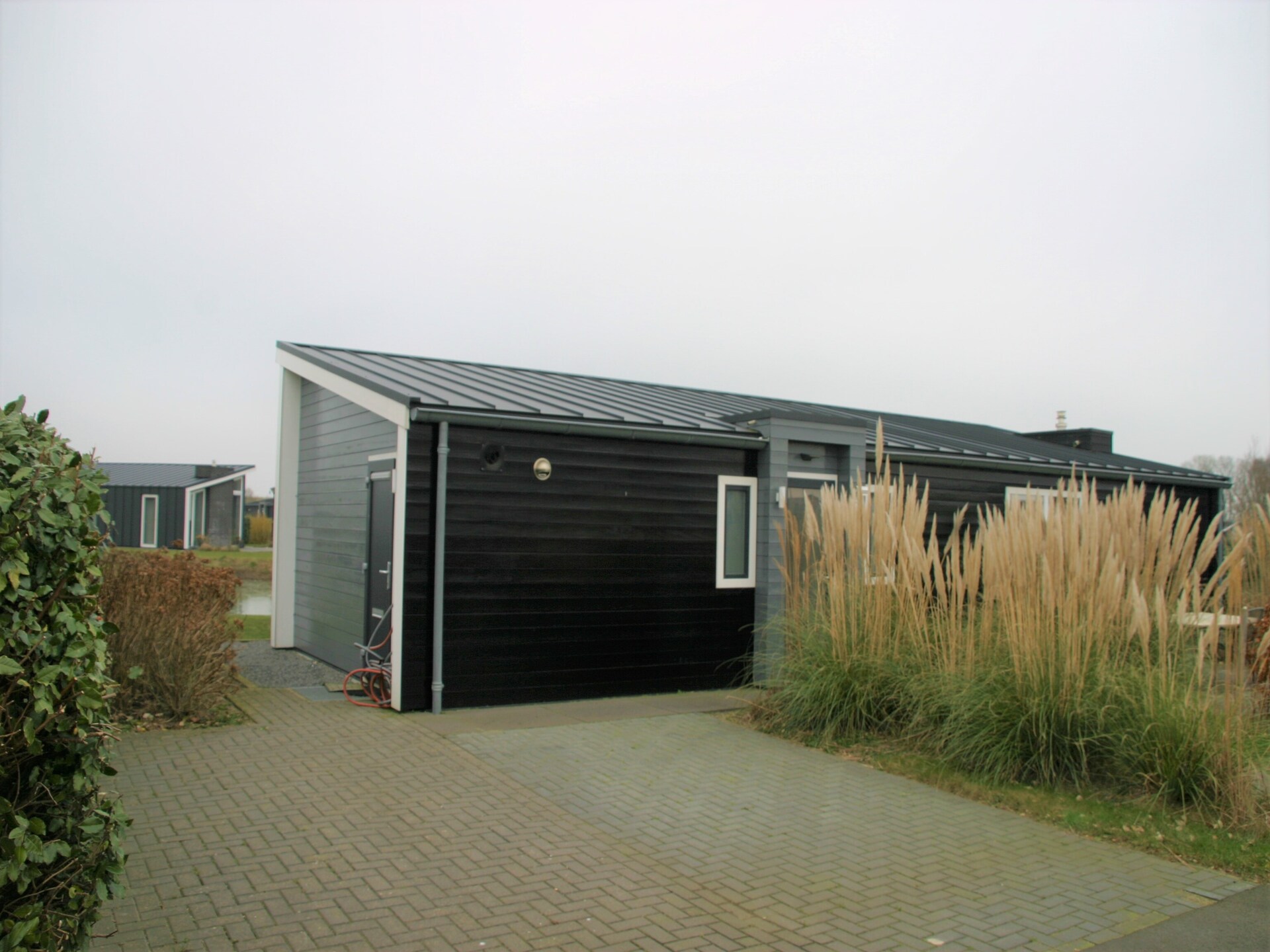 Luxe chalet aan het water op Water Resort Oosterschelde - foto 8