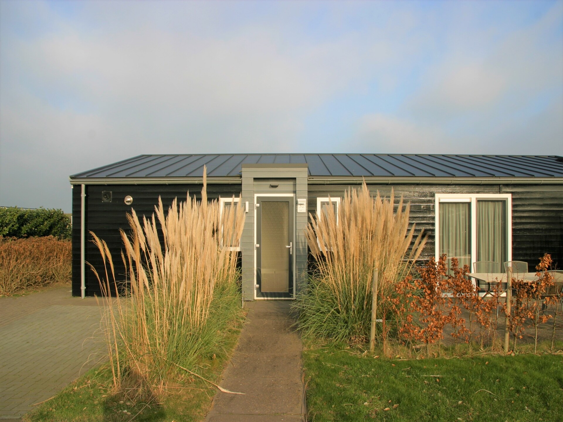 Luxe chalet aan het water op Water Resort Oosterschelde - foto 13