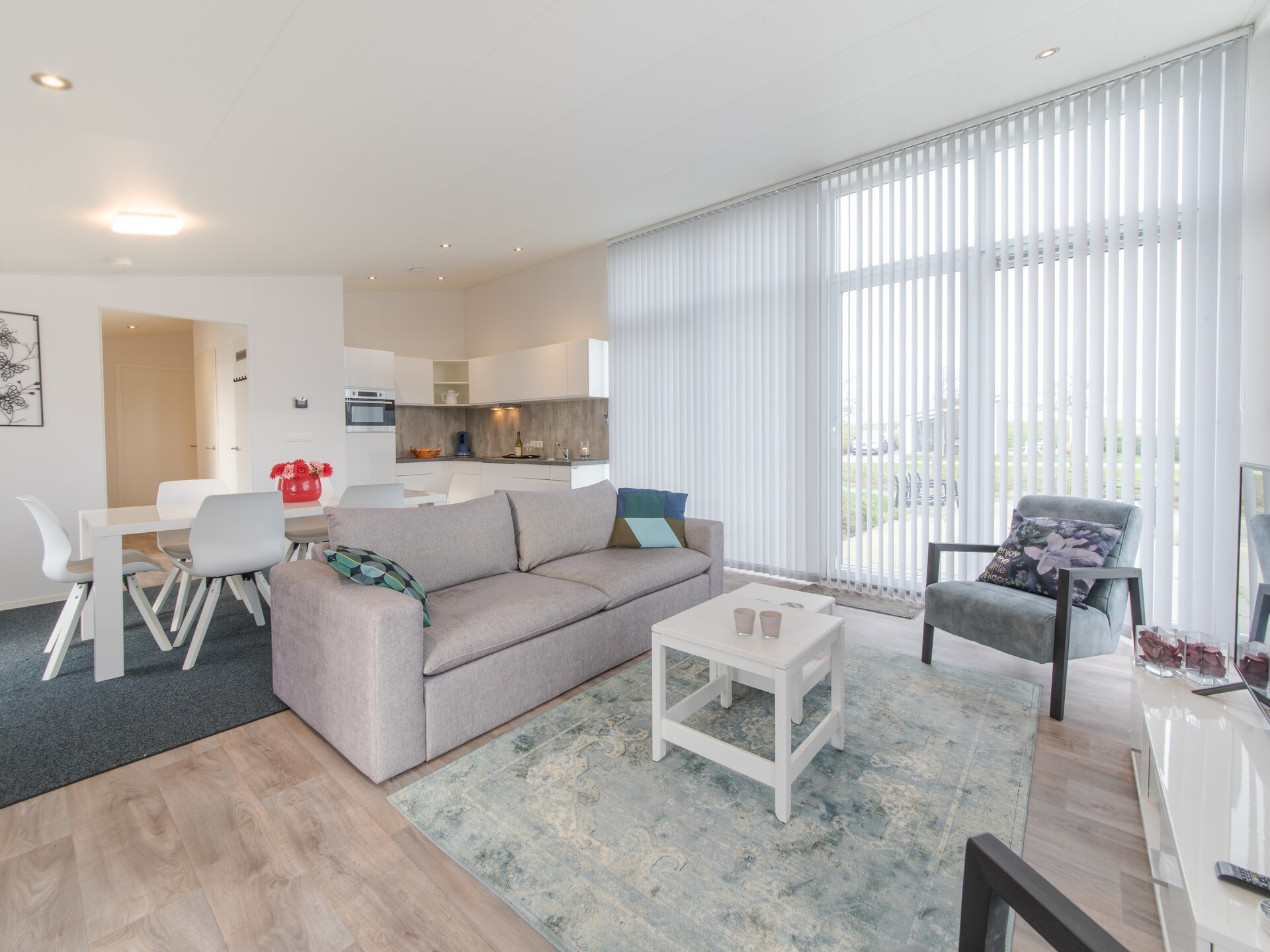 Modern vakantiehuis met overdekt terras aan de Oosterschelde in Wemeldinge - foto 8