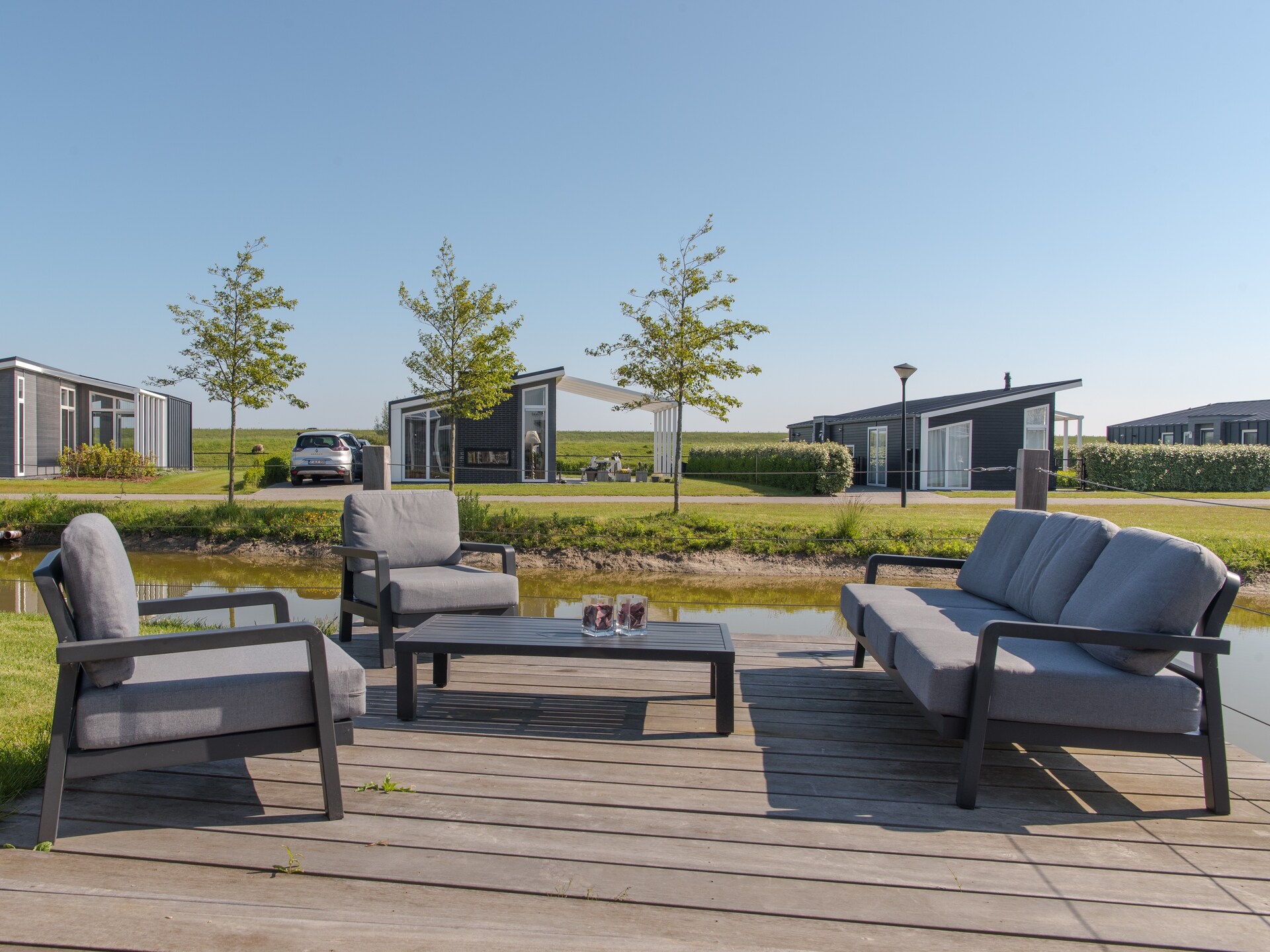 Modern vakantiehuis met overdekt terras aan de Oosterschelde in Wemeldinge - foto 9