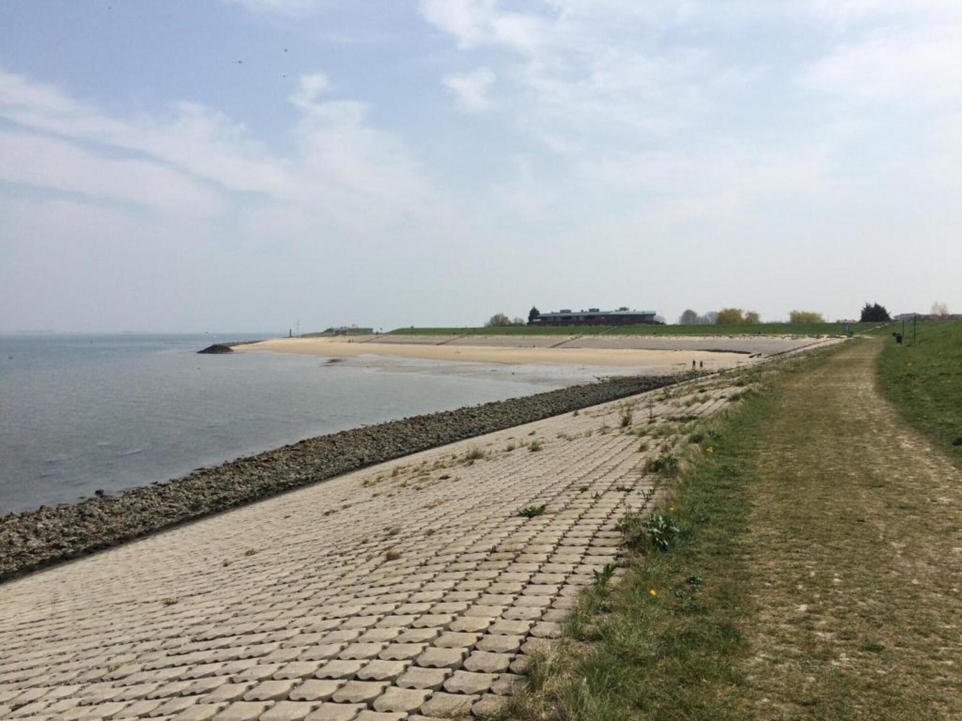 Modern vakantiehuis aan de Oosterschelde in rustig park - foto 33