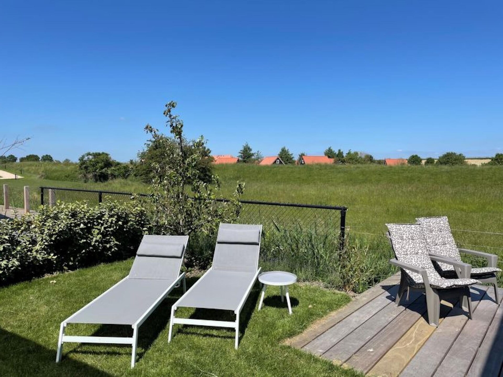 Modern vakantiehuis aan de Oosterschelde met tuin en dijkuitzicht - foto 12