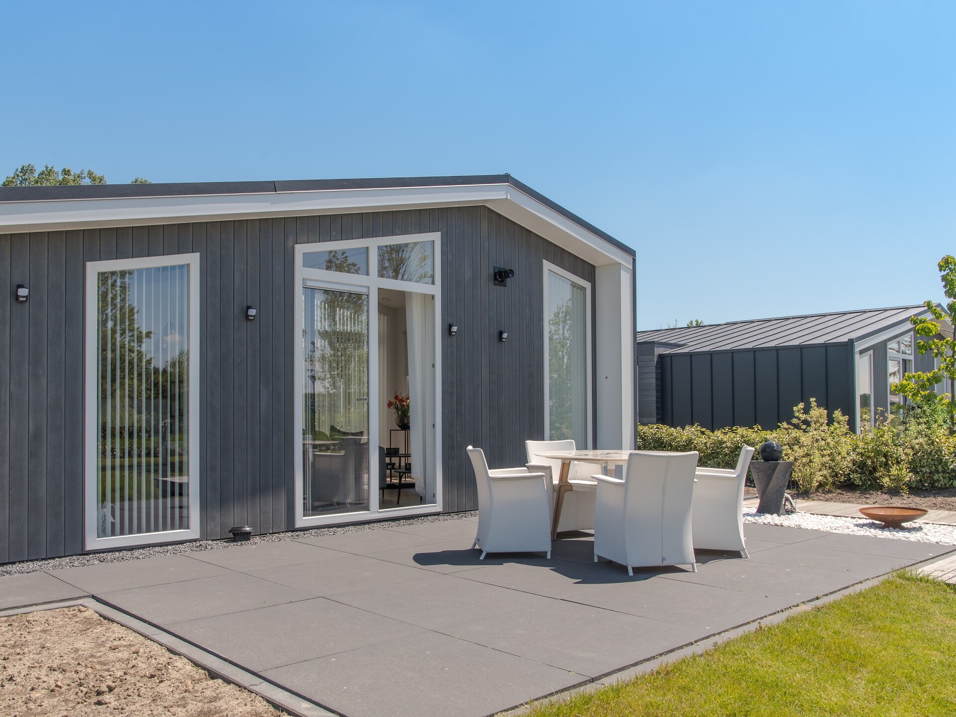 Charmant vakantiehuis aan het water in Wemeldinge met mediterrane tuin - foto 14