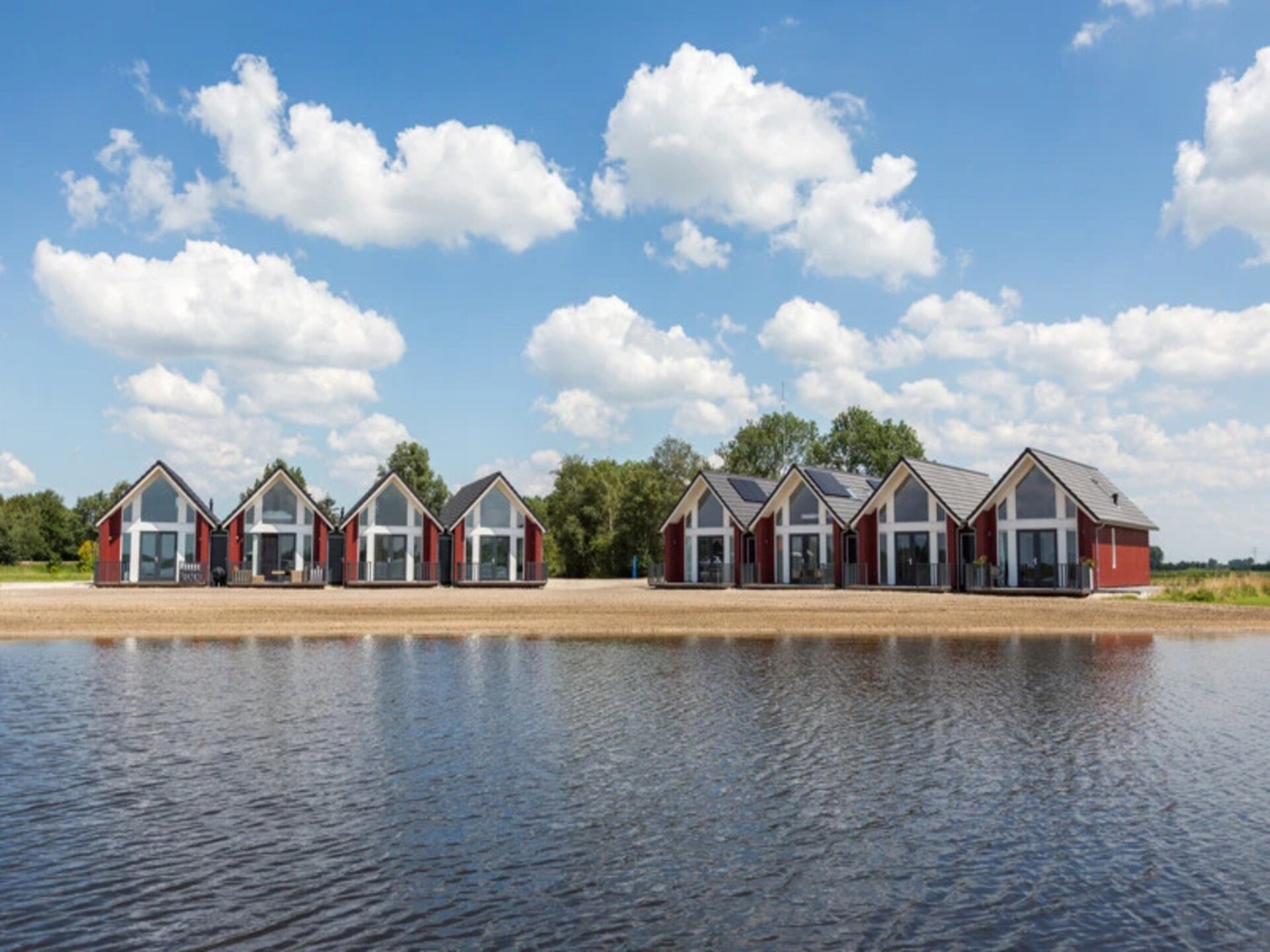 Vrijstaand vakantiehuis aan recreatiemeer in Waterpark Langelille - foto 14