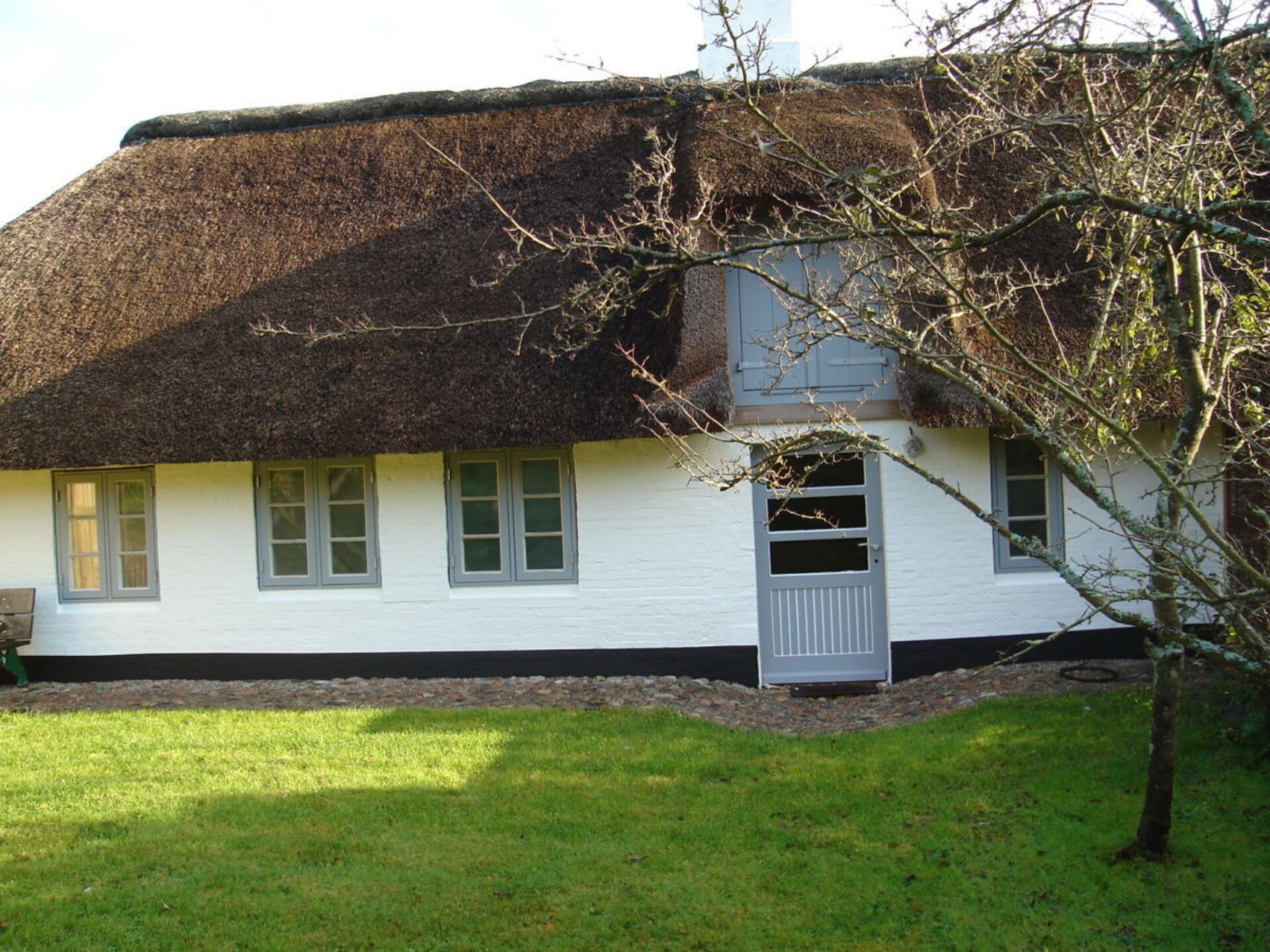 Historisch rieten dakhuis aan de oude dijk in St. Peter-Ording - foto 2