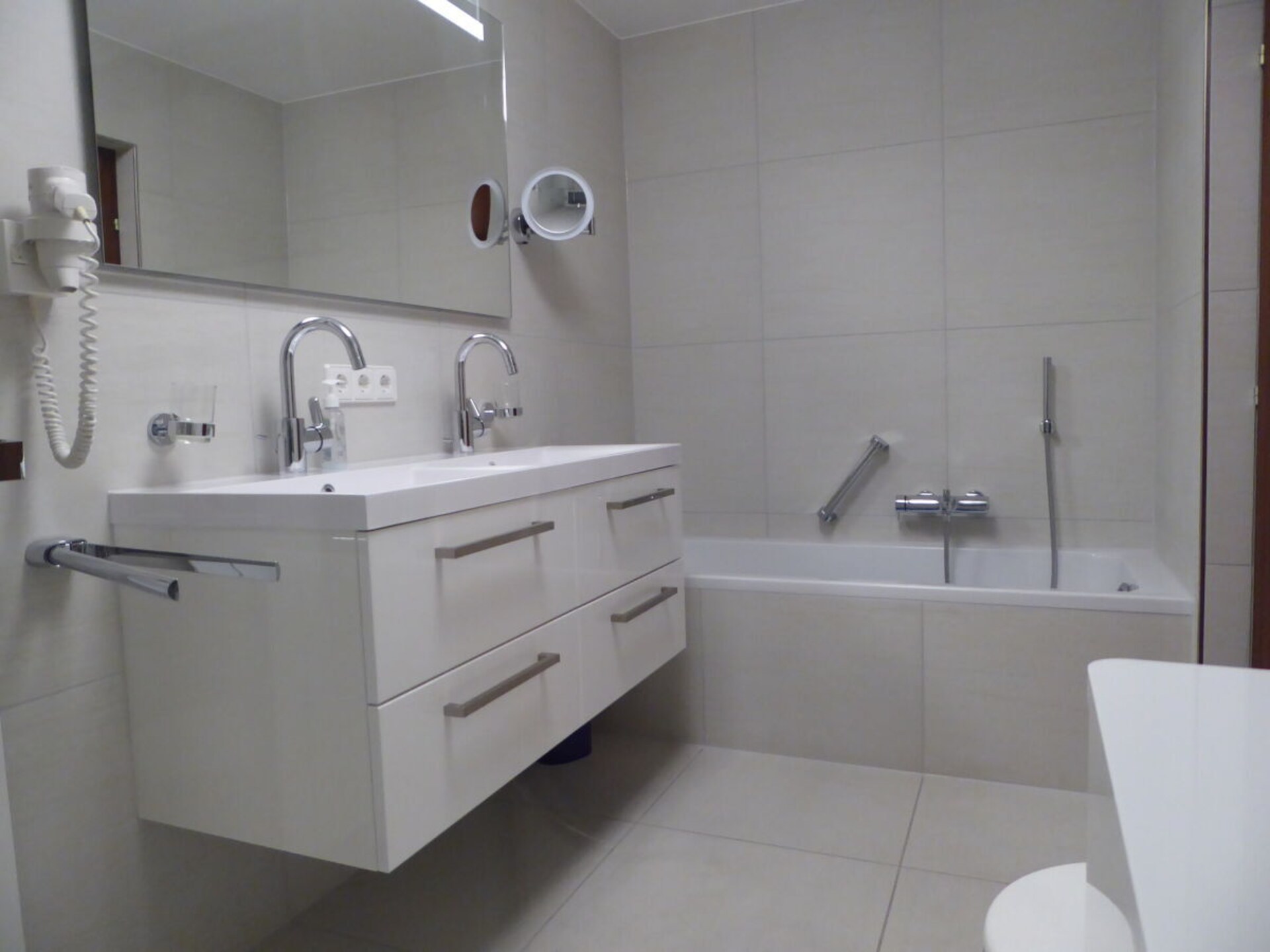 Panoramisch luxe appartement aan de Bodensee met bergzicht in Lindau - foto 17