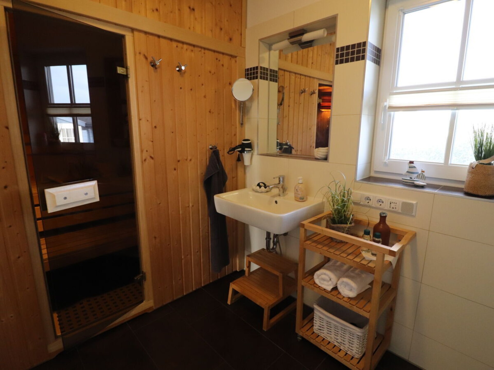 Stijlvol rietgedekt vakantiehuis met sauna aan de Achterwasser in Zinnowitz - foto 26