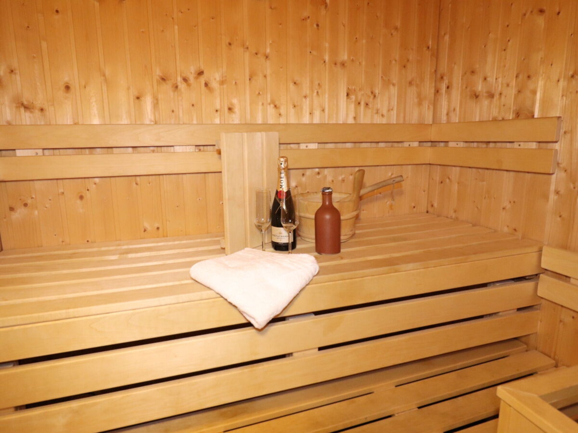 Stijlvol rietgedekt vakantiehuis met sauna aan de Achterwasser in Zinnowitz - foto 29