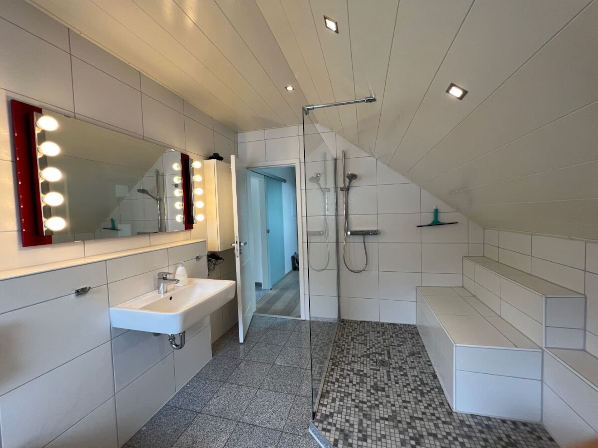 Op 1,0 km van het centrum: Rustgevend vakantiehuis in Endingen - foto 14