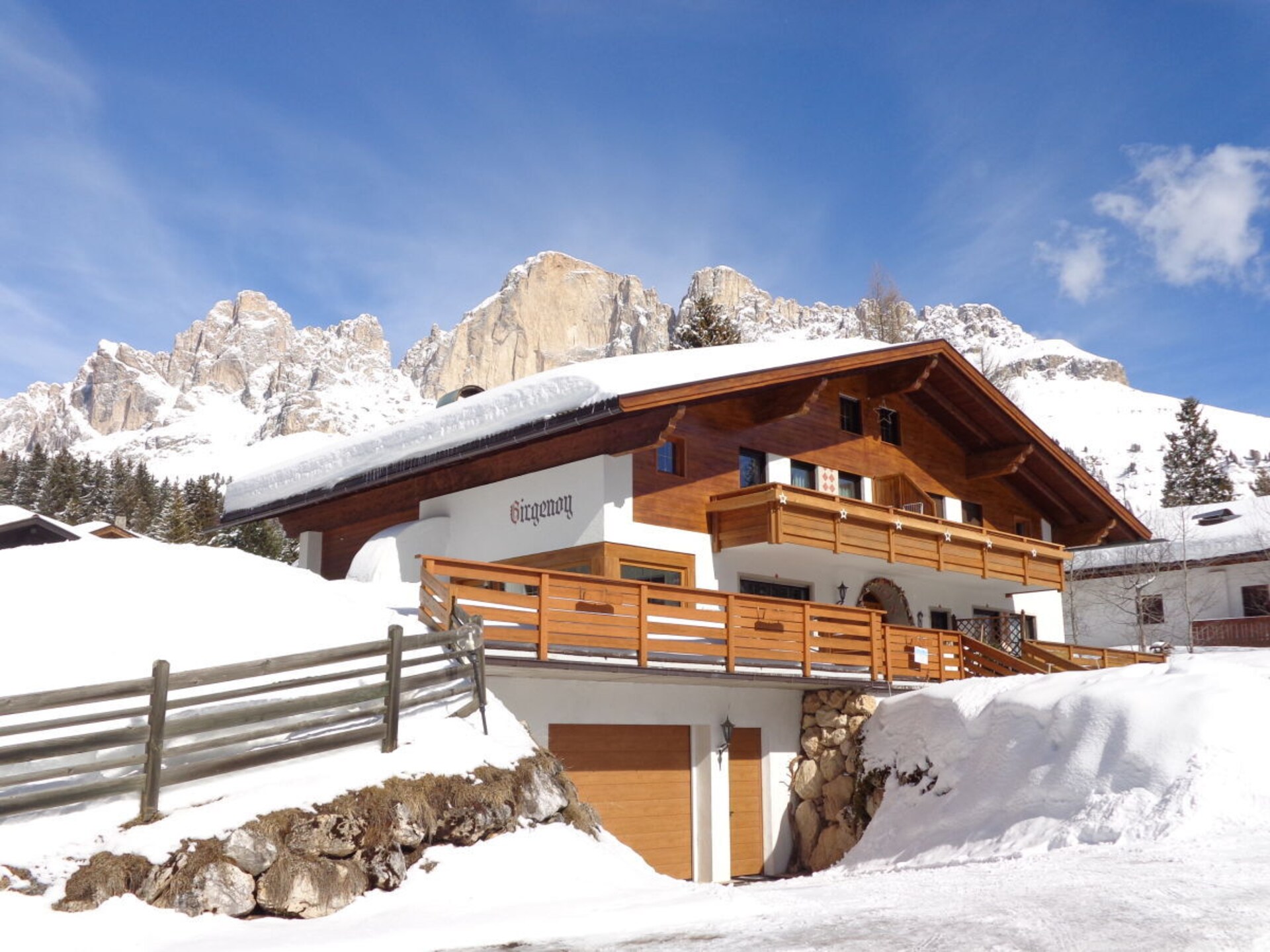 Ruim appartement aan de piste & golfbaan in Karersee - foto 2