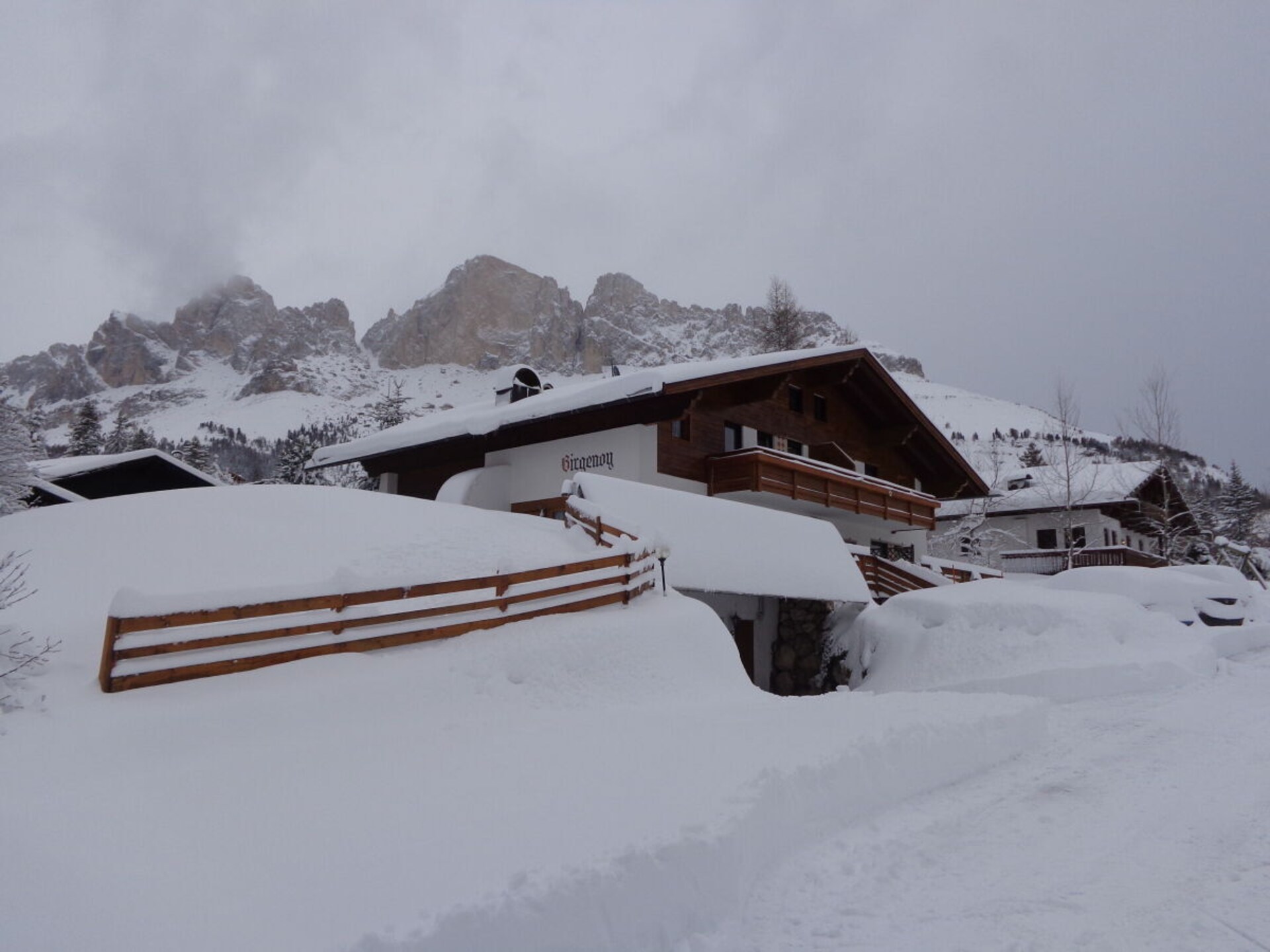 Ruim appartement aan de piste & golfbaan in Karersee - foto 19