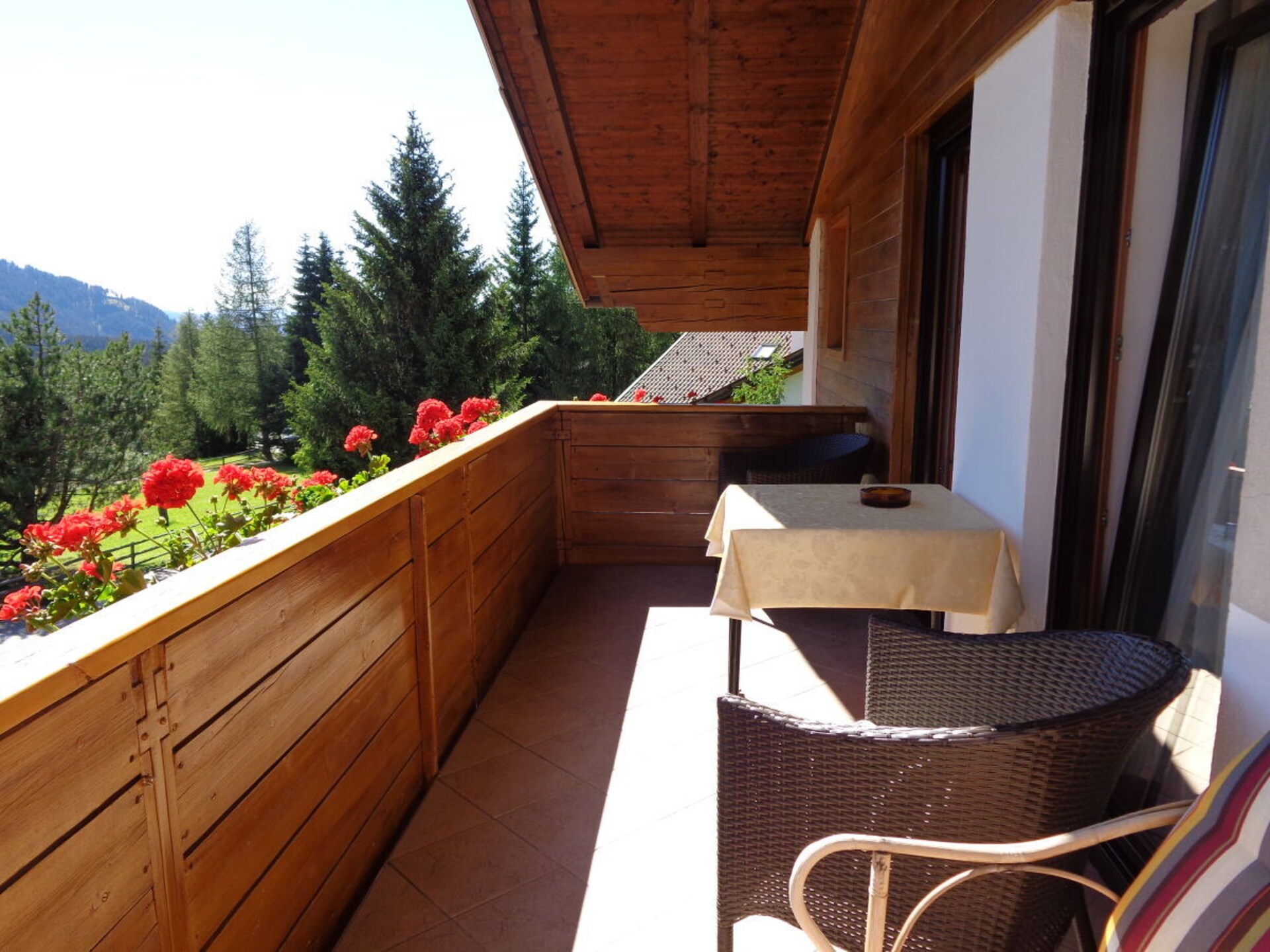 Ruim appartement aan de piste & golfbaan in Karersee - foto 32