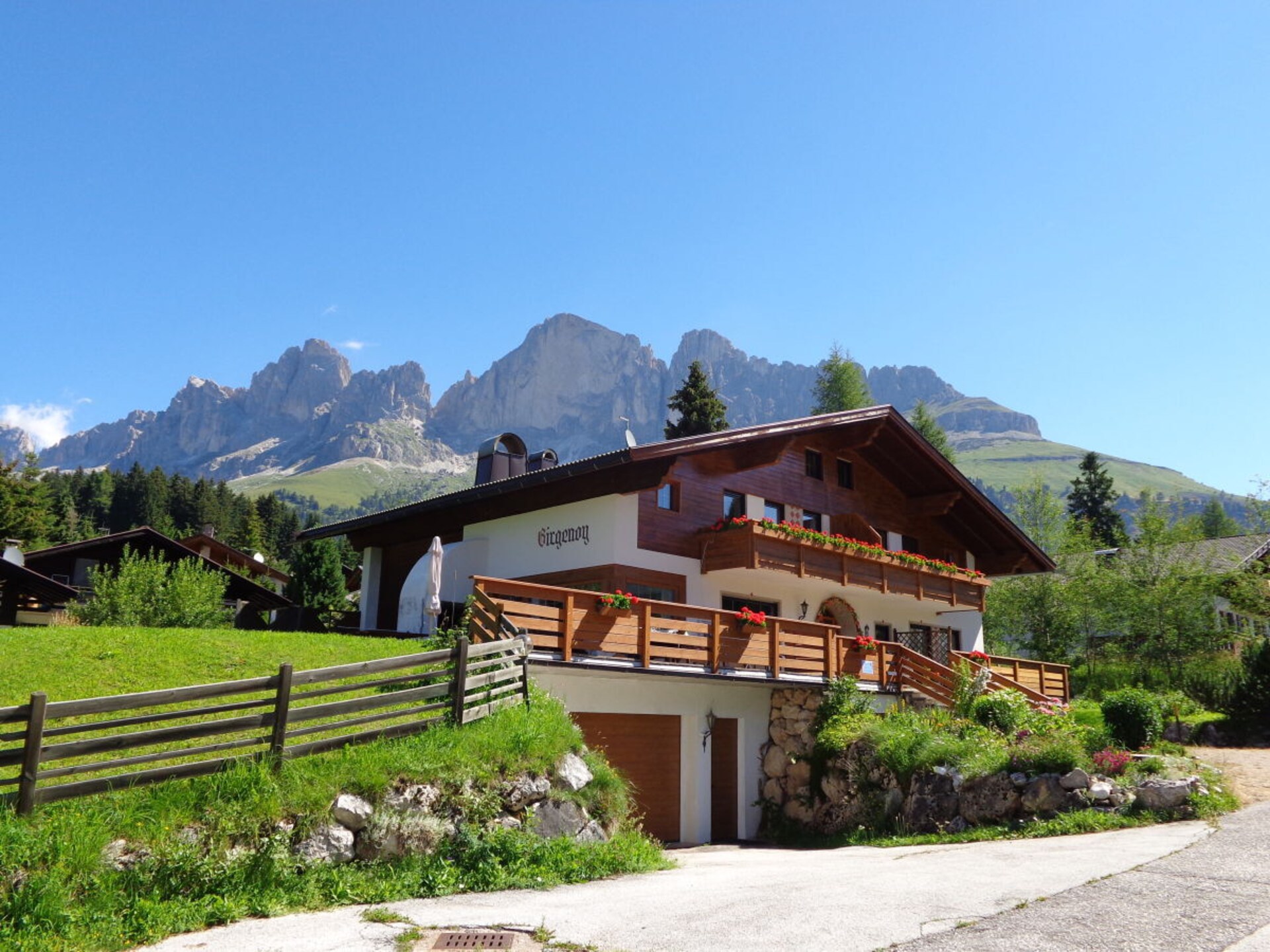 Ruim appartement aan de piste & golfbaan in Karersee - foto 42