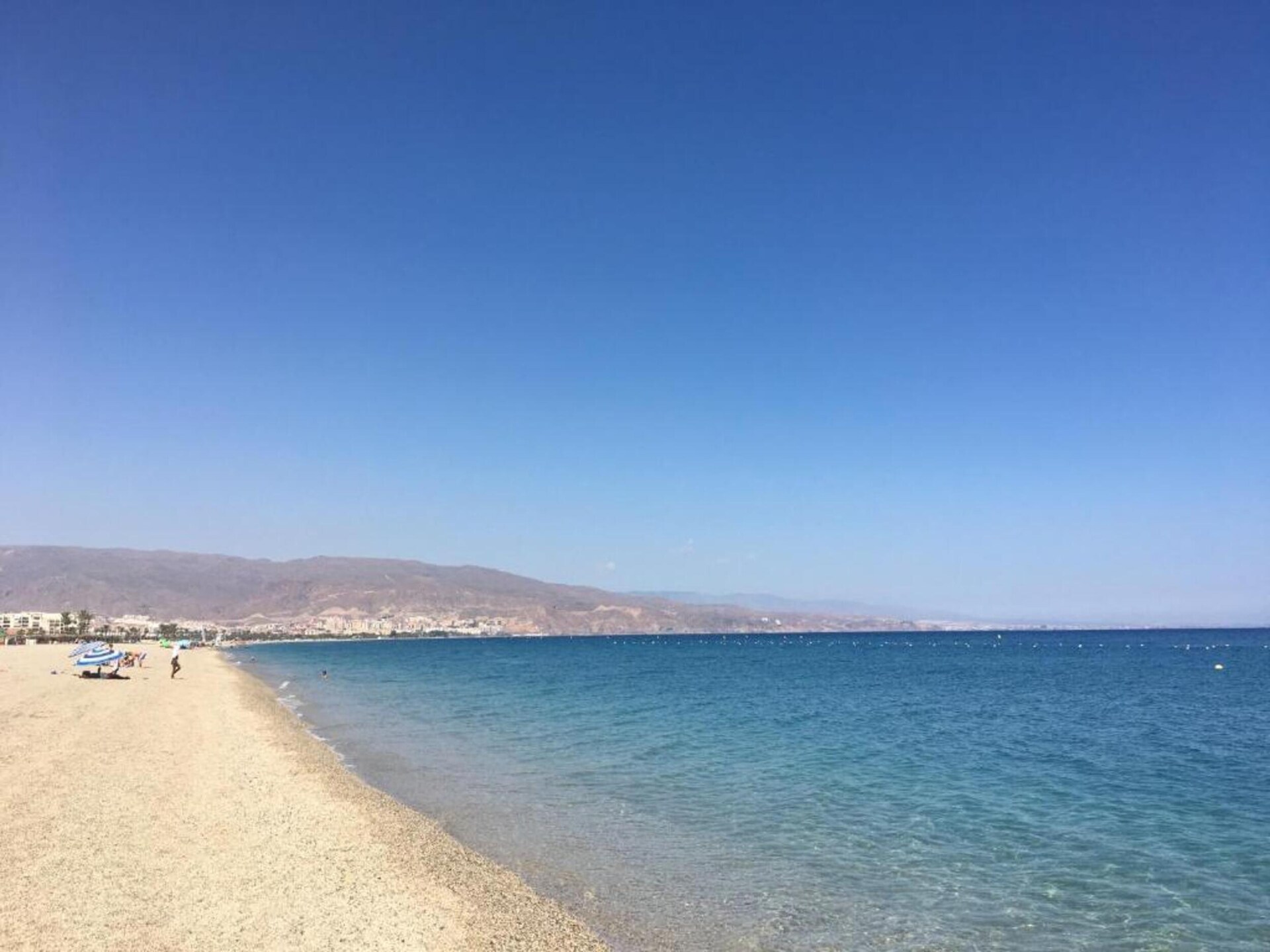 Vakantiehuis aan het strand in Roquetas de Mar - foto 38