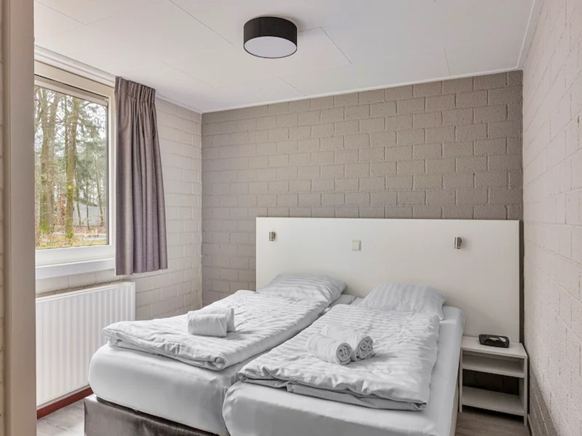 Romantische bosbungalow voor 2 op autovrij Veluws vakantiepark - foto 5