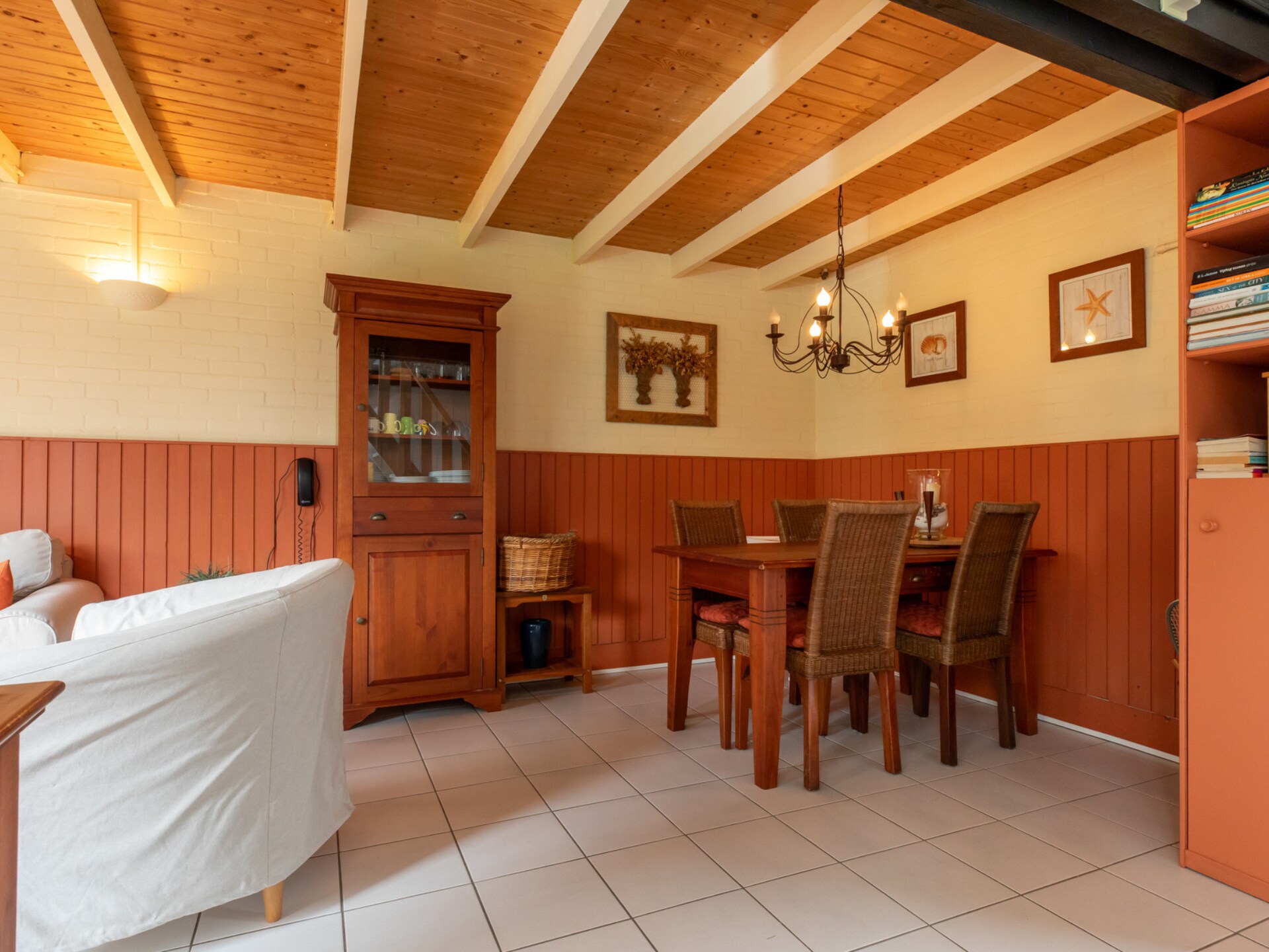 Vrijstaand vakantiehuis met tuin, huisdieren welkom in Burgh-Haamstede - foto 3